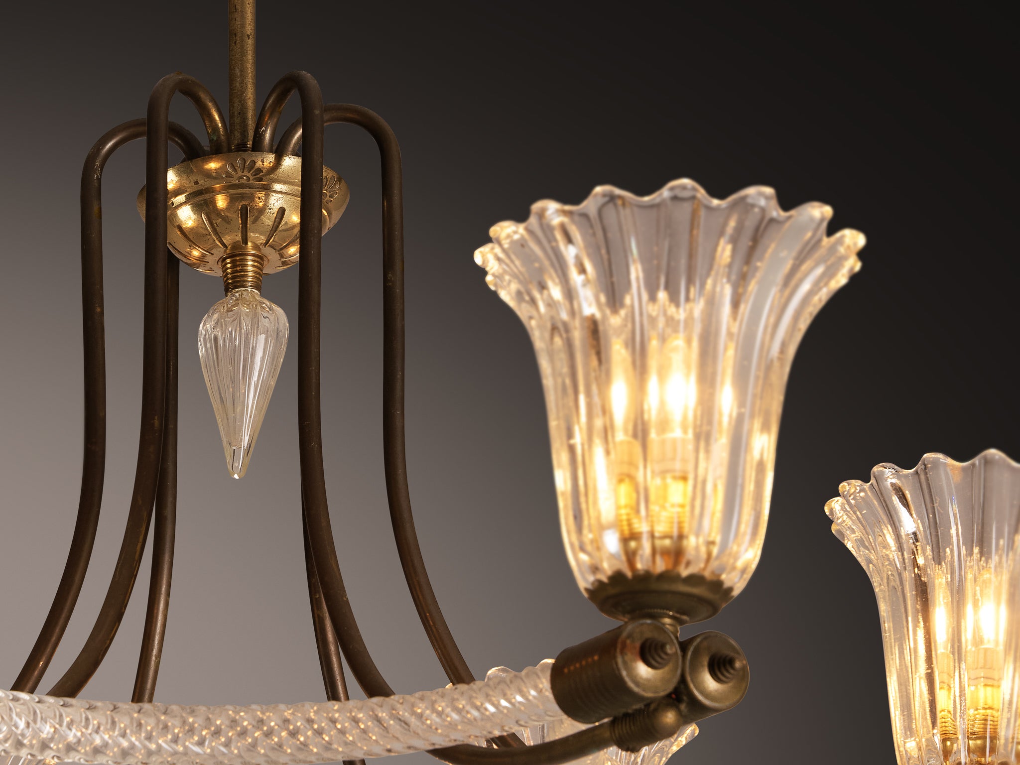 Italian Art Deco Chandelier in Glass and Brass with Flower-Shaped Shades Lighting Morentz