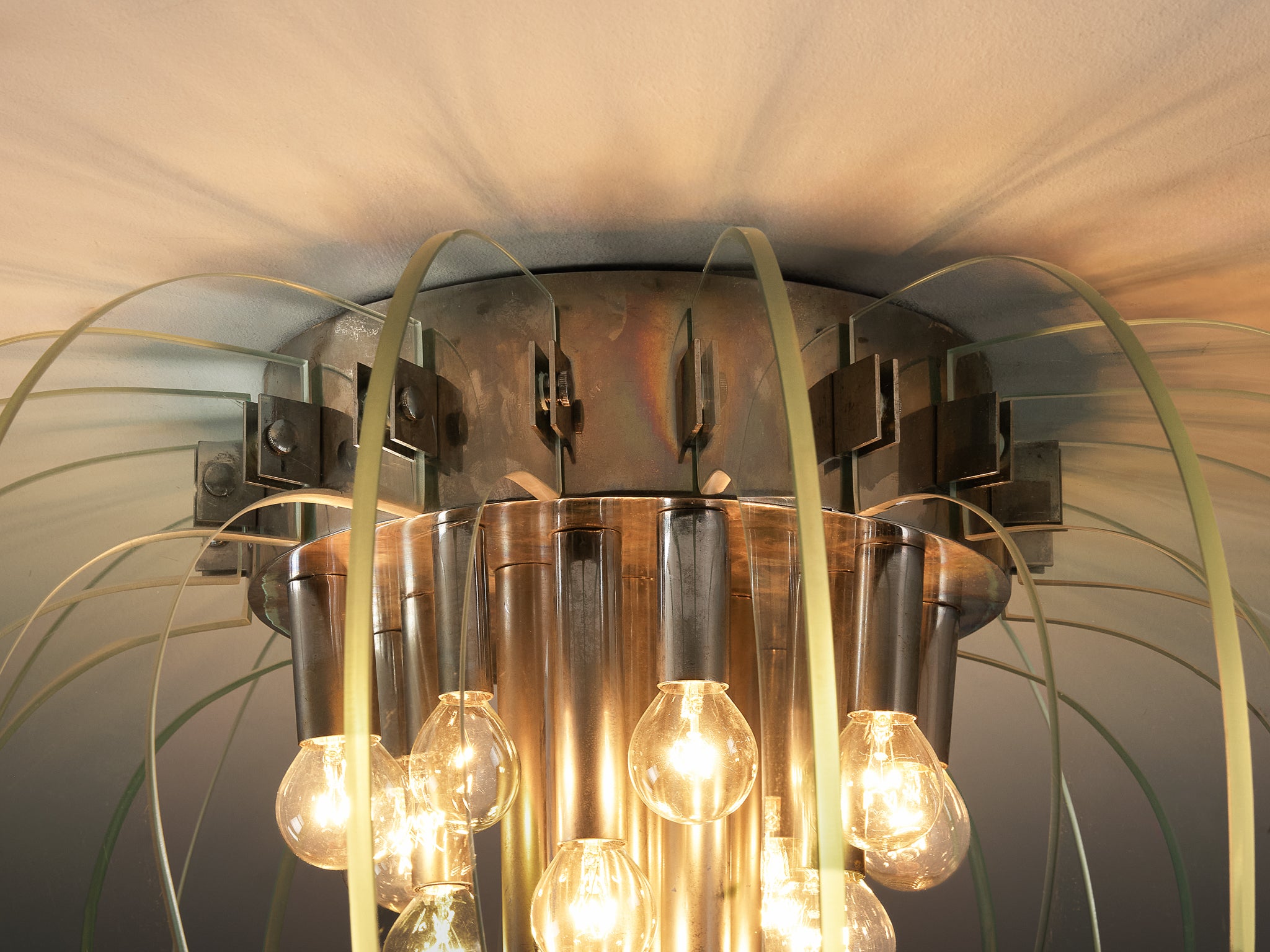 Mid-Century Italian Chandelier with Sculptural Form in Brass and Glass Lighting Morentz