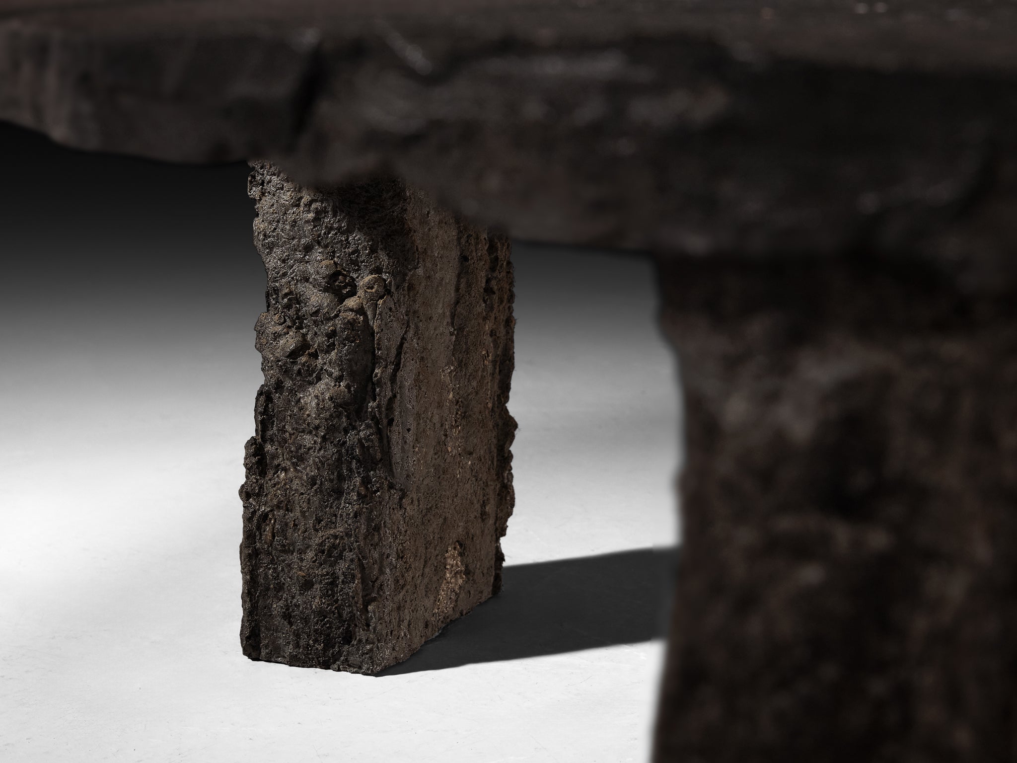 Pia Manu Coffee Table in Enameled Concrete and Brazilian Quartzite Tables Morentz