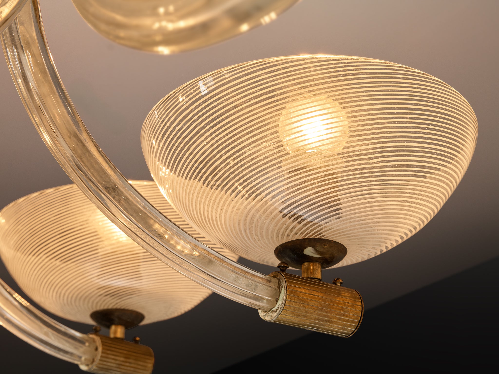 Exceptional Italian Art Deco Chandelier with Murano Filigrana Glass Lighting Morentz
