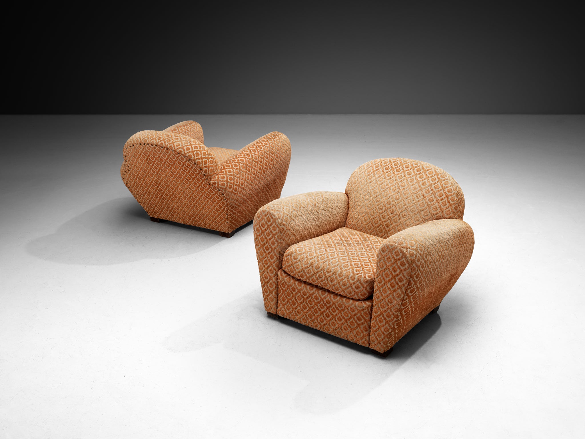 Pair of lounge Chairs in Patterned Fabric and Organic Shape Seating Morentz