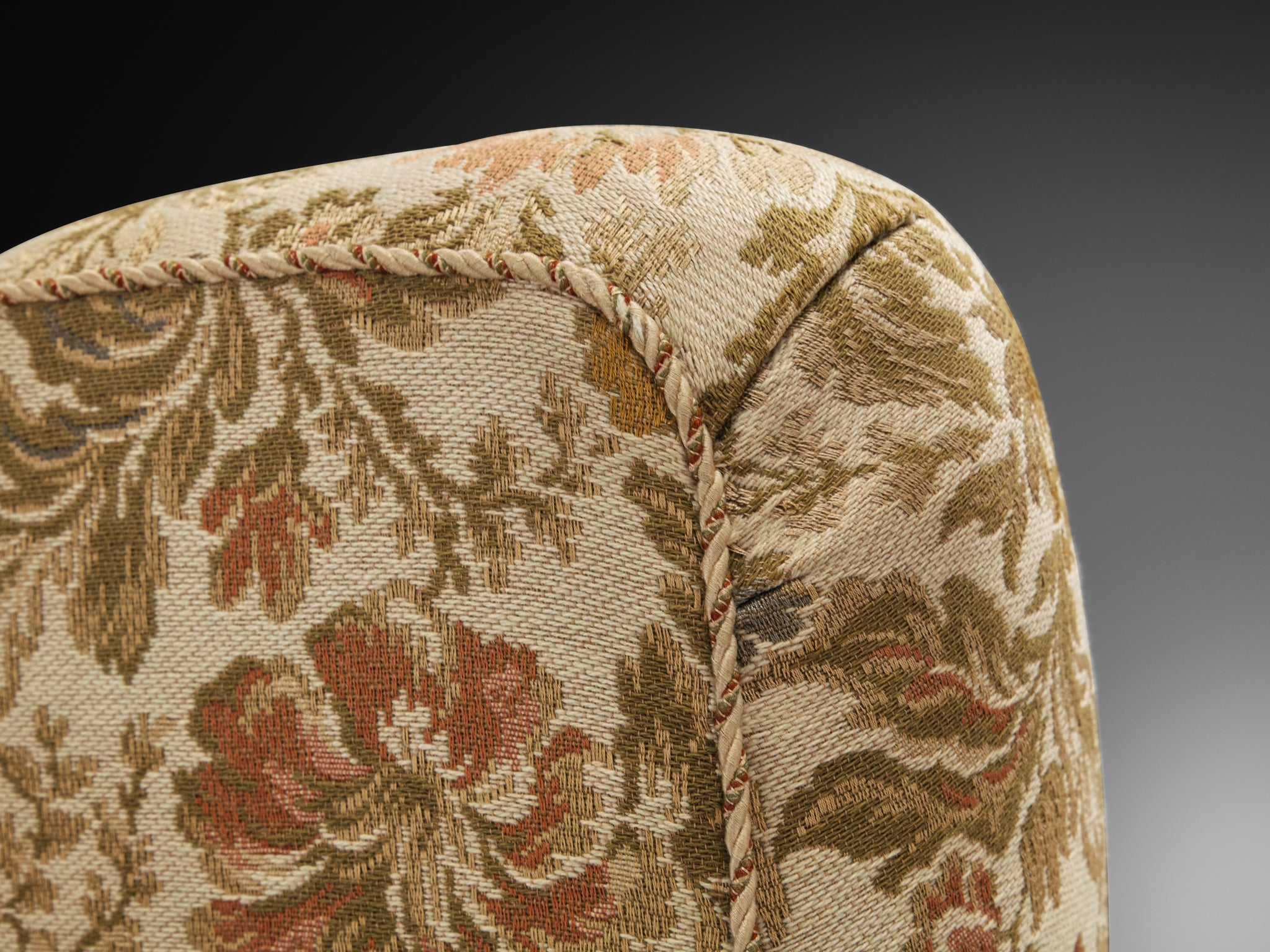 Pair of Lounge Chairs in Floral Pattern on Platform Base Seating Morentz