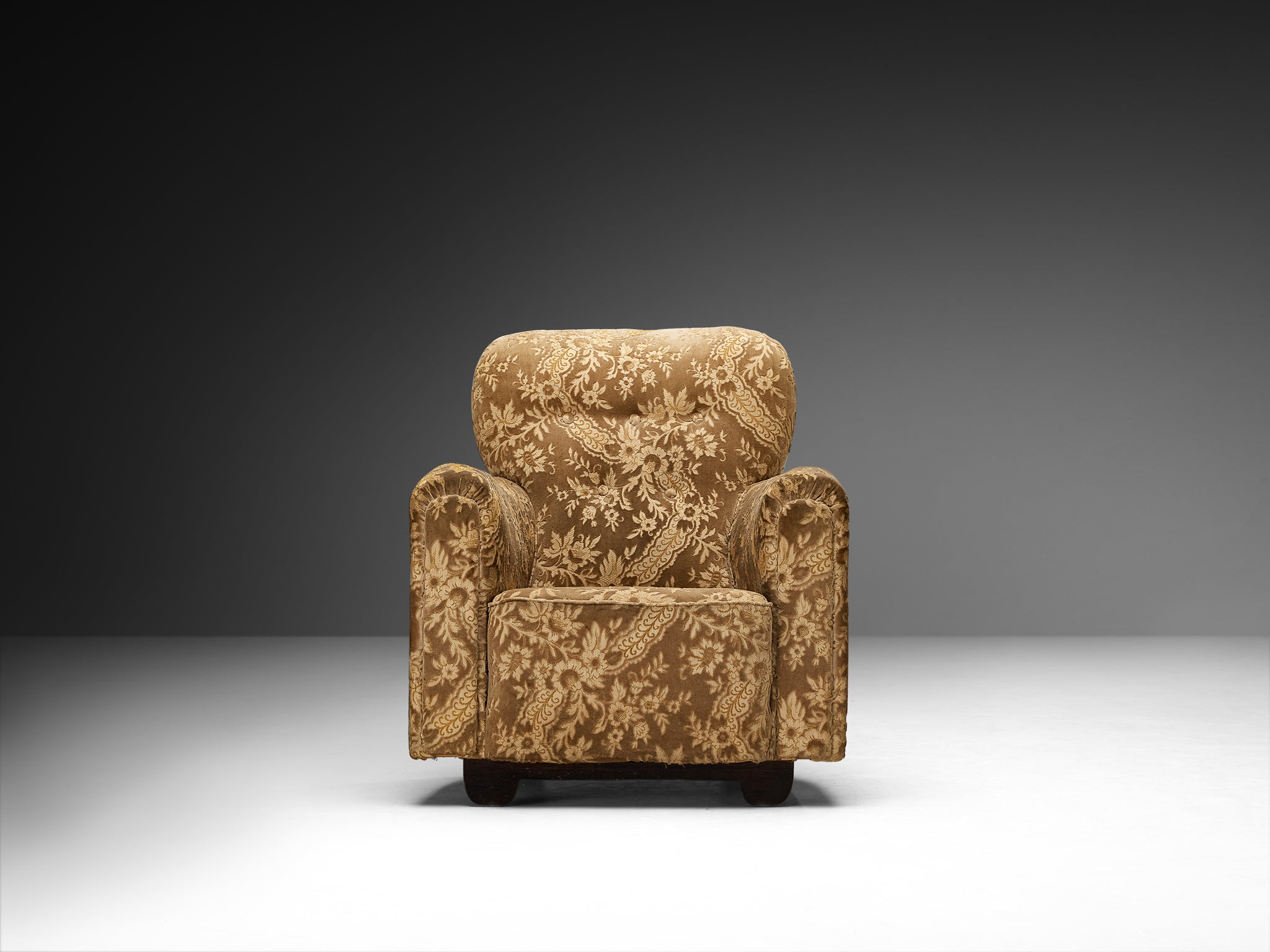 Mid-Century 1940s Lounge Chair in Floral Upholstery Seating Morentz