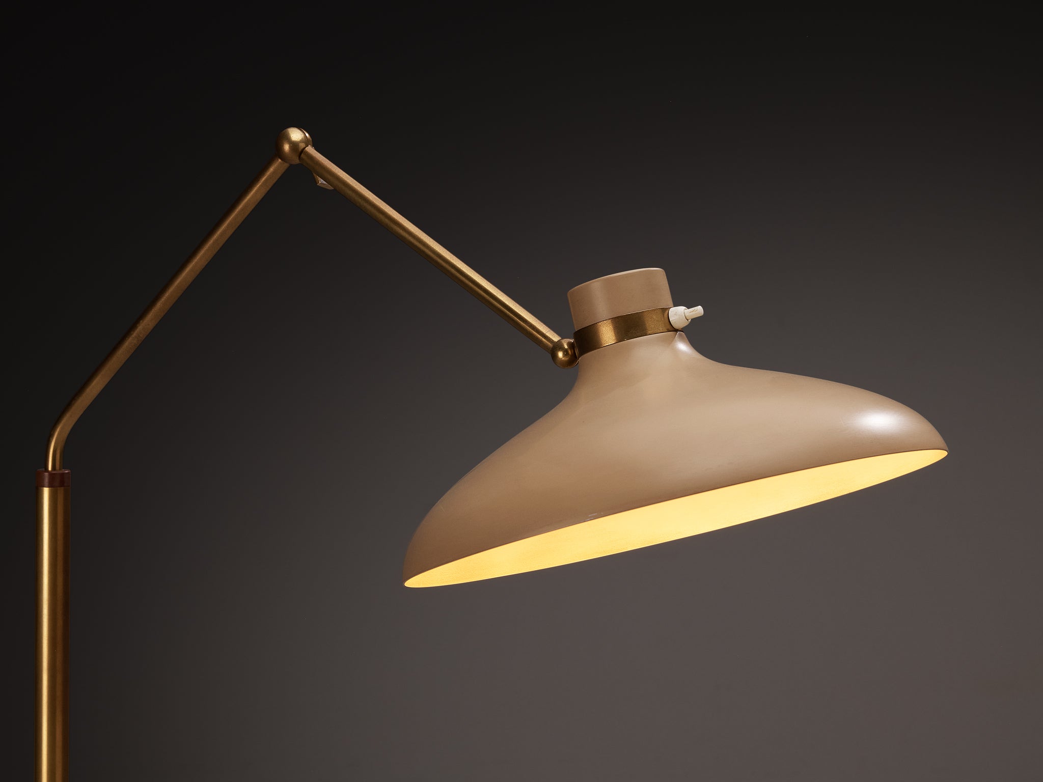 Gio Ponti for Fontana Arte ‘Parco dei Principi’ Floor Lamp with Beige Shade Lighting Morentz