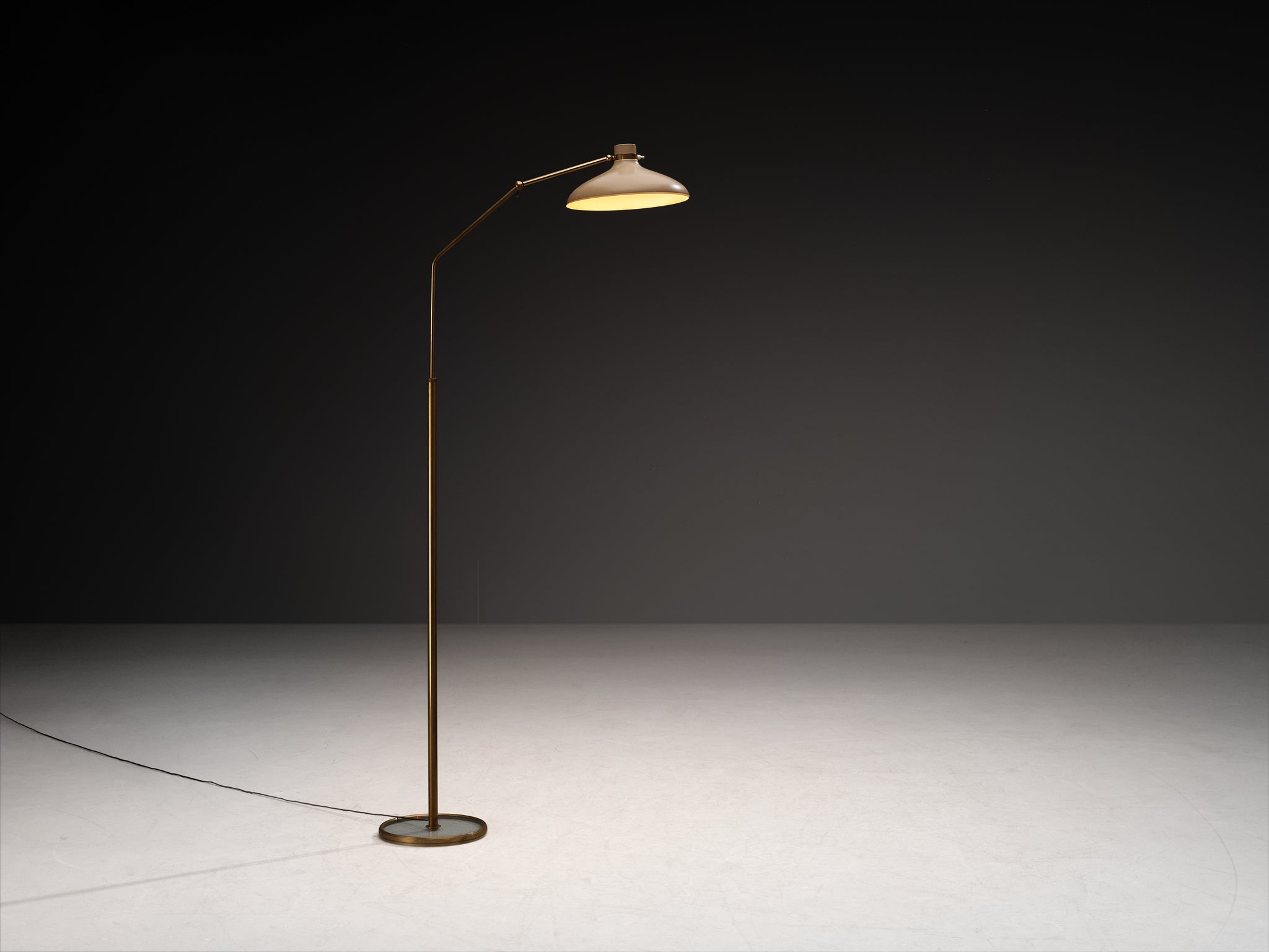 Gio Ponti for Fontana Arte ‘Parco dei Principi’ Floor Lamp with Beige Shade Lighting Morentz
