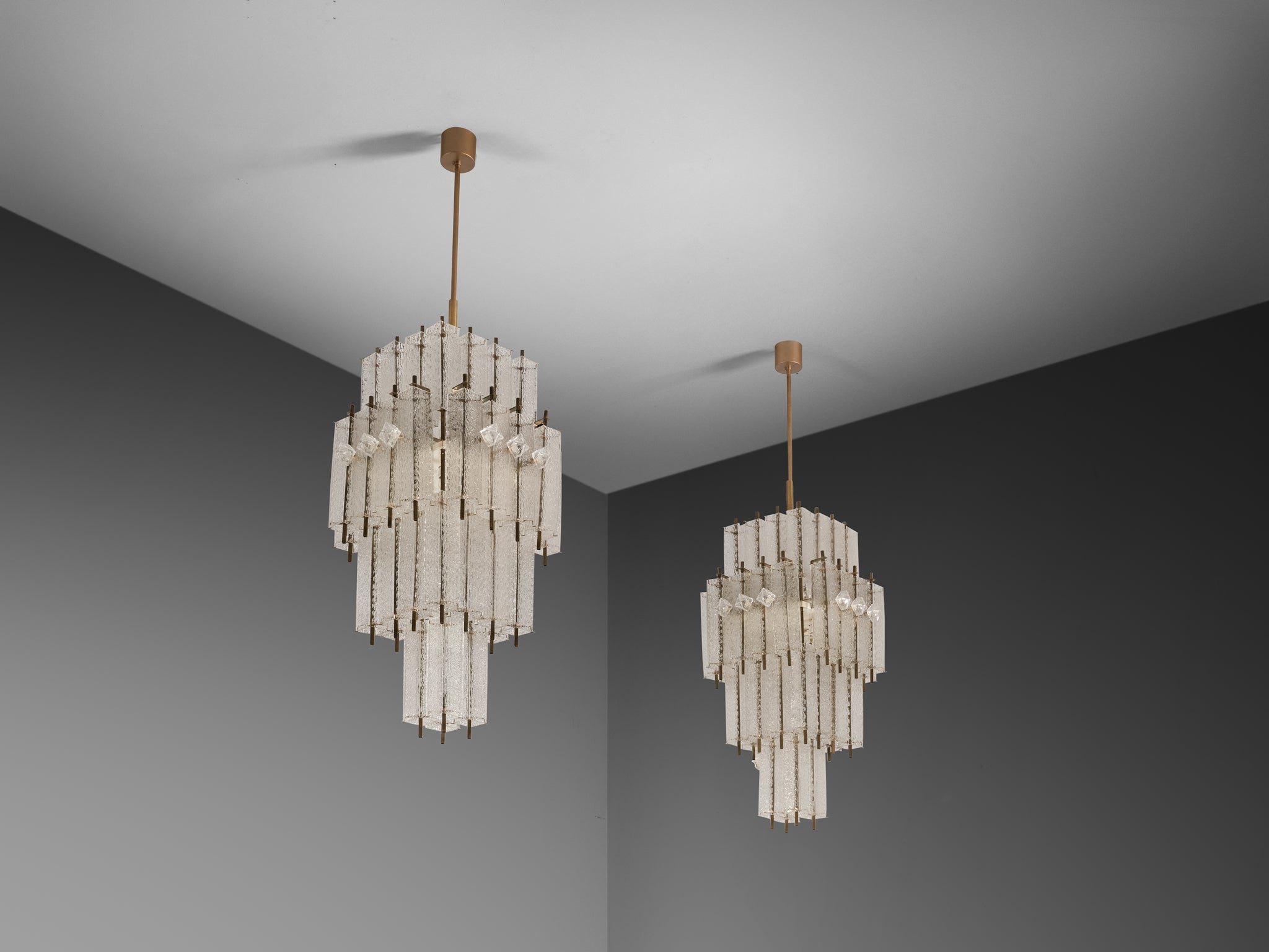 Exceptionally Large Mid-Century Modern Tiered Glass Chandeliers 220 cm/86 in in Height Lighting Morentz