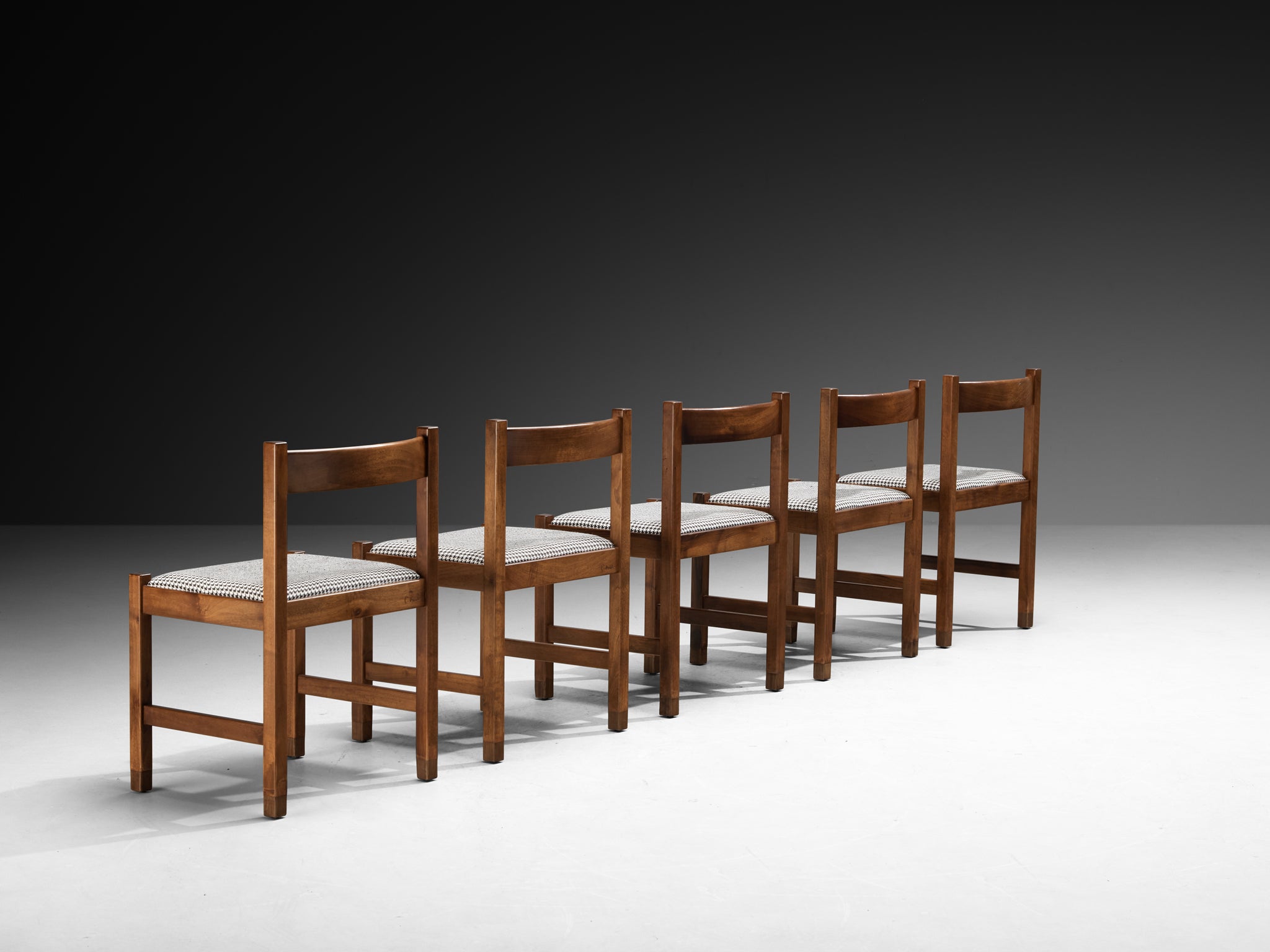 Giovanni Michelucci for Poltronova Set of Five 'Torbecchia' Dining Chairs in Walnut Seating Morentz