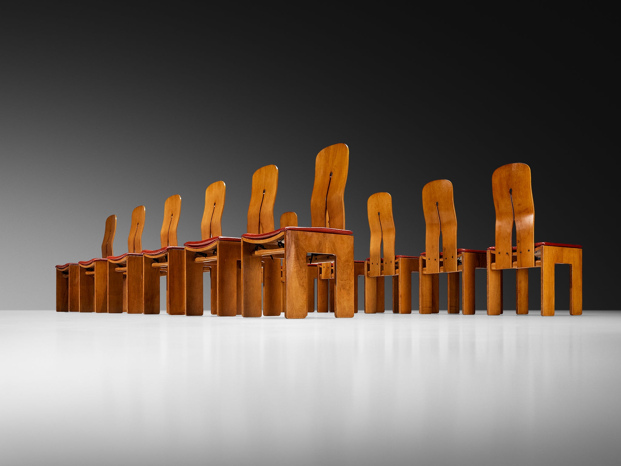 Carlo Scarpa for Bernini Set of Twelve Dining Chairs in Walnut, Burgundy Leather Seating Morentz