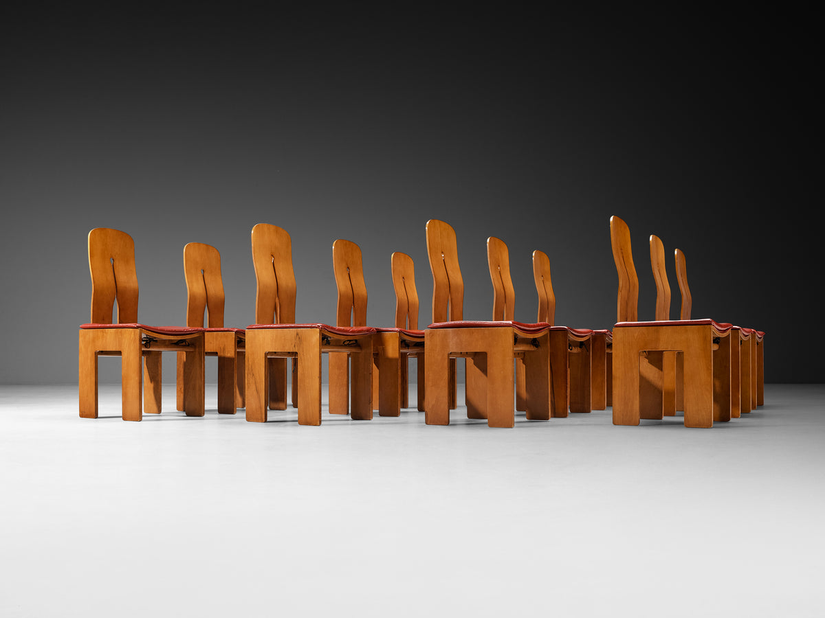 Carlo Scarpa for Bernini Set of Twelve Dining Chairs in Walnut, Burgundy Leather Seating Morentz