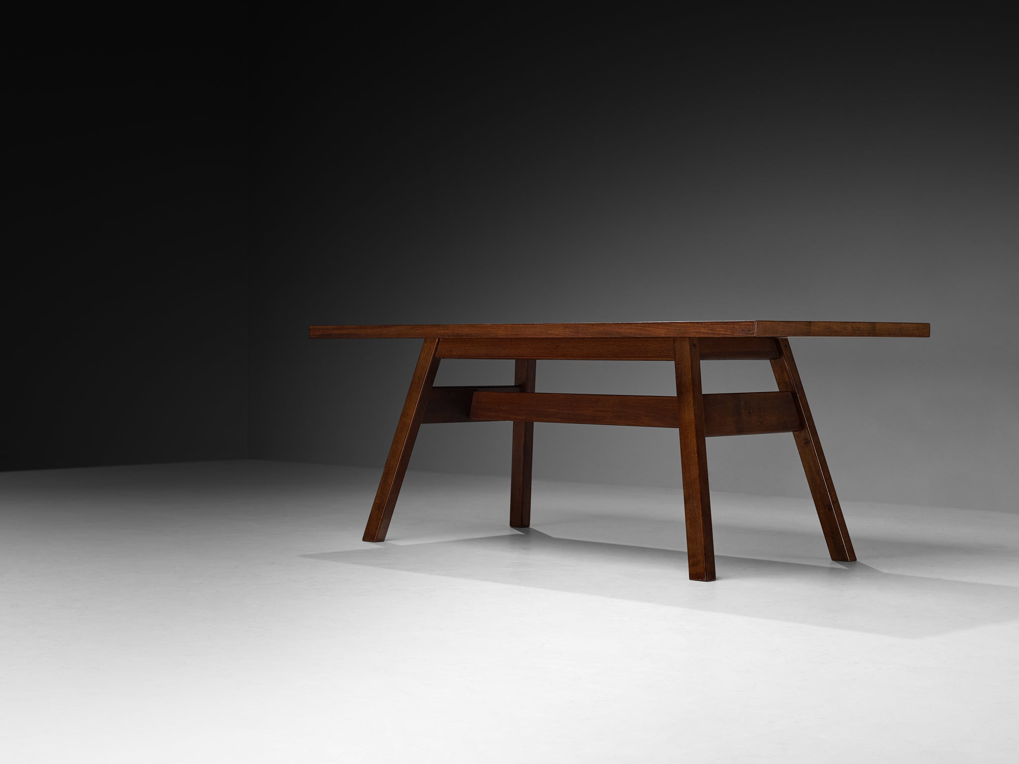 Giovanni Michelucci for Poltronova 'Torbecchia' Dining Table in Walnut Tables Morentz