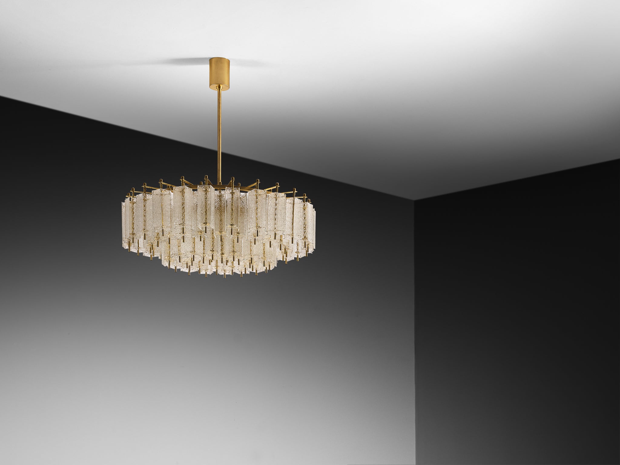 Large Mid-Century Modern Tiered Glass Chandelier Width 114cm/45in