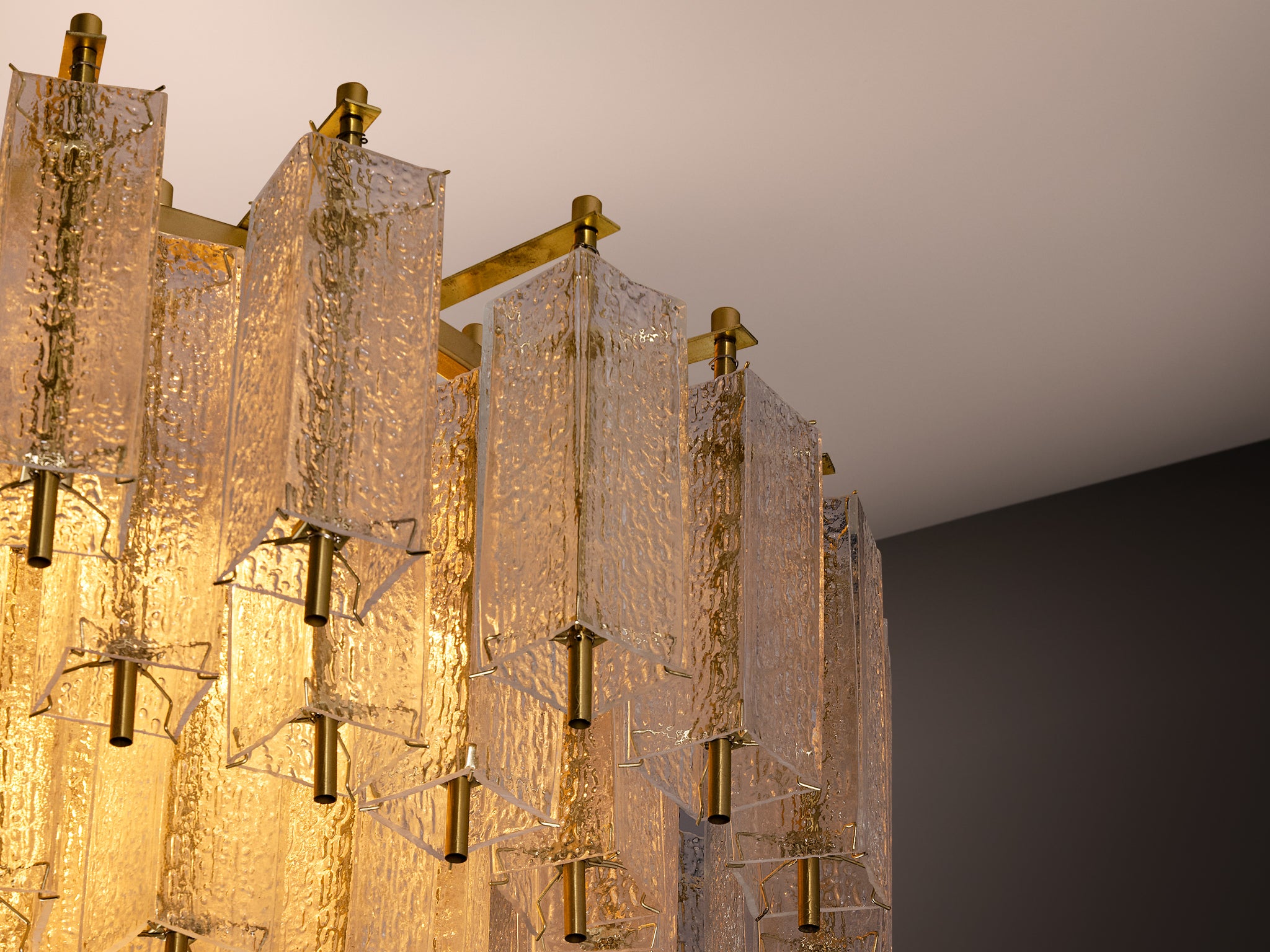 Large Mid-Century Modern Tiered Glass Chandelier Width 114cm/45in