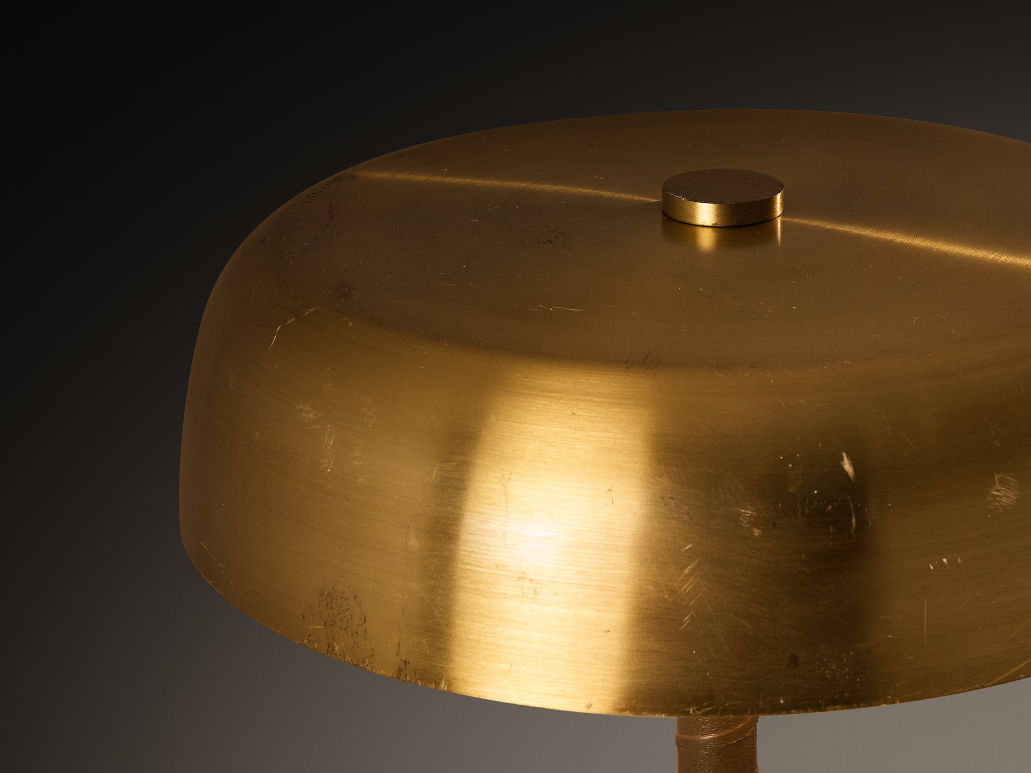 Boréns Borås Table Lamp in Brass and Leather Lighting Morentz