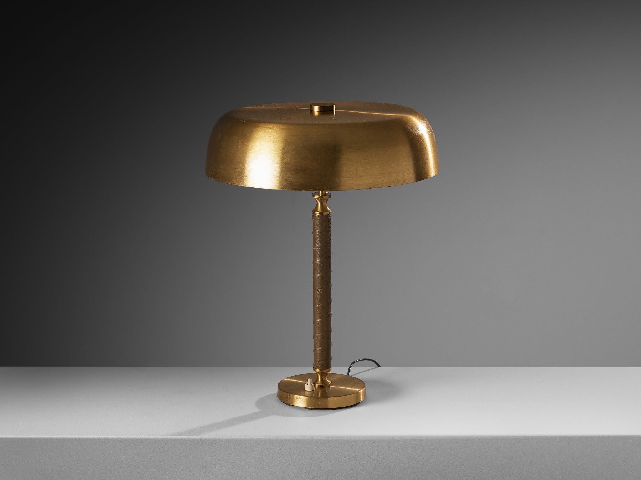 Boréns Borås Table Lamp in Brass and Leather Lighting Morentz