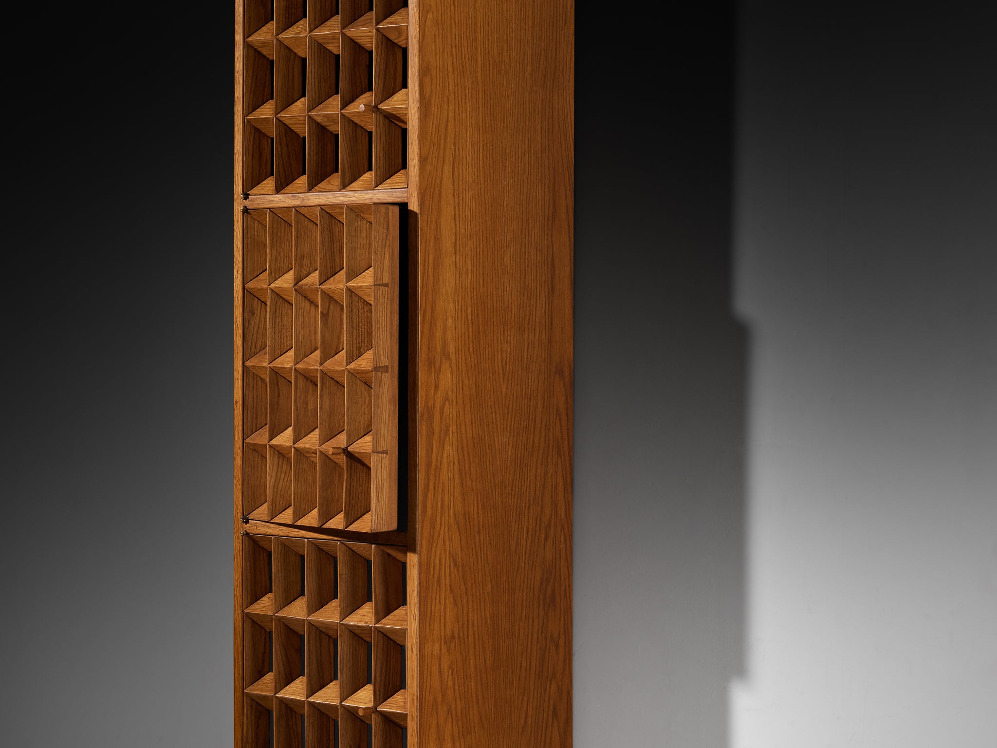 Giuseppe Rivadossi for Officina Rivadossi Grid Wall Cabinet in Oak Case pieces and storage cabinets Morentz