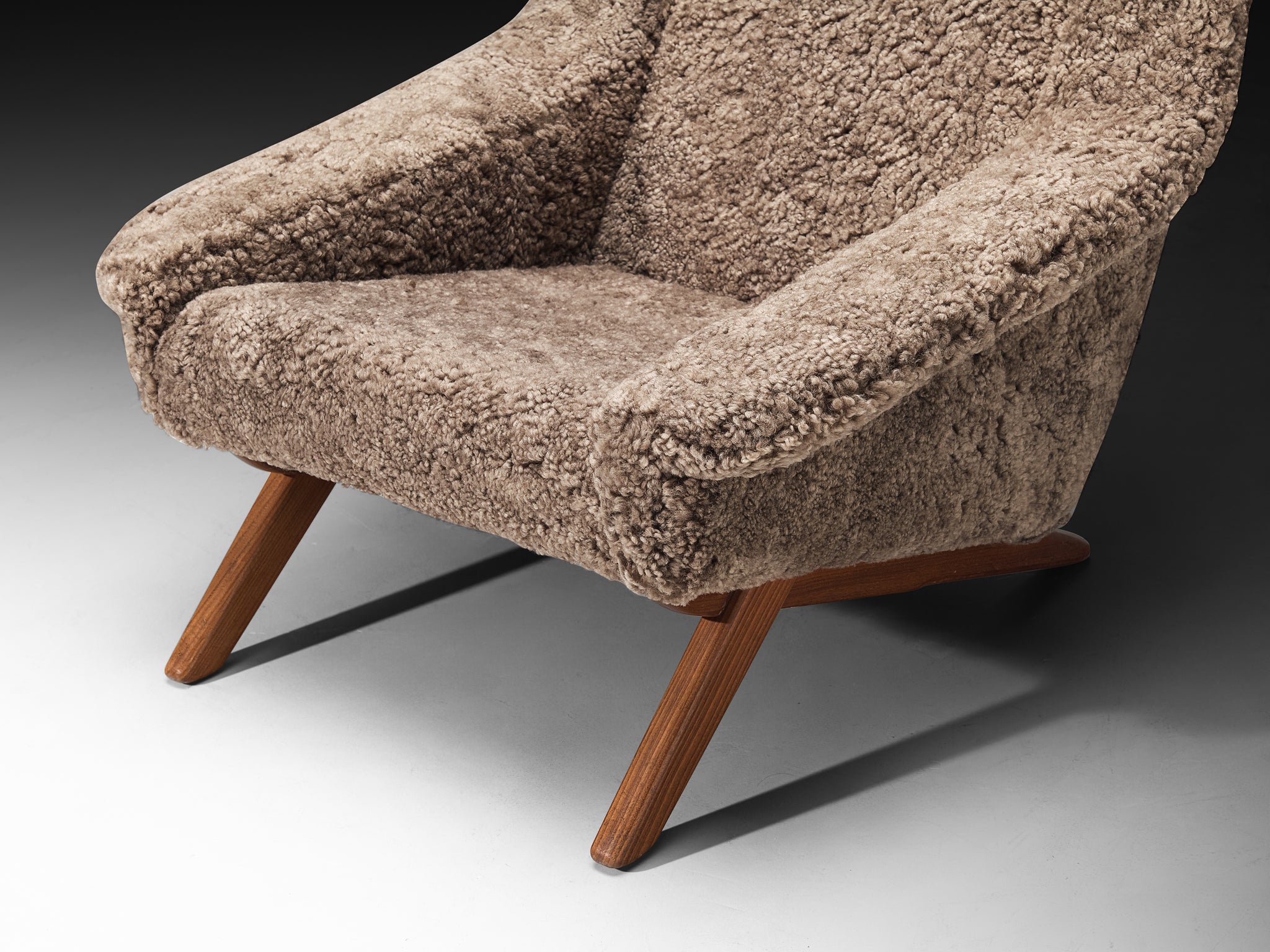 Illum Wikkelsø 'Ox' Lounge Chair in Grey Sheepskin Seating Morentz