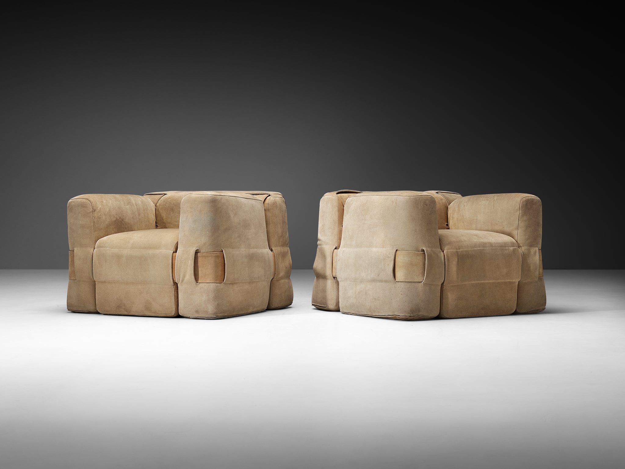 Mario Bellini for Cassina Pair of 'Quartet' Lounge Chairs in Beige Suede Seating Morentz