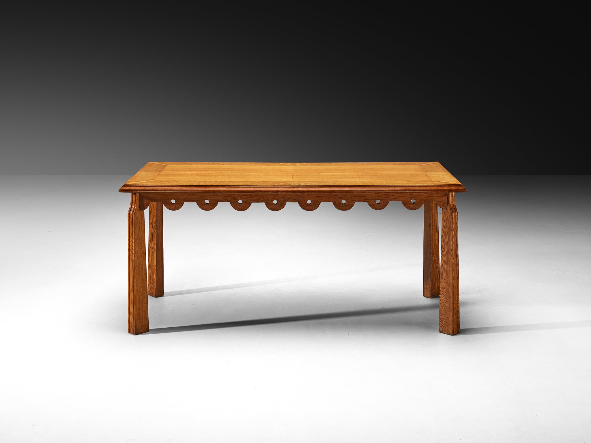 1940s Italian Hand-Carved Dining Table in Oak with Scalloped Rim Tables Morentz