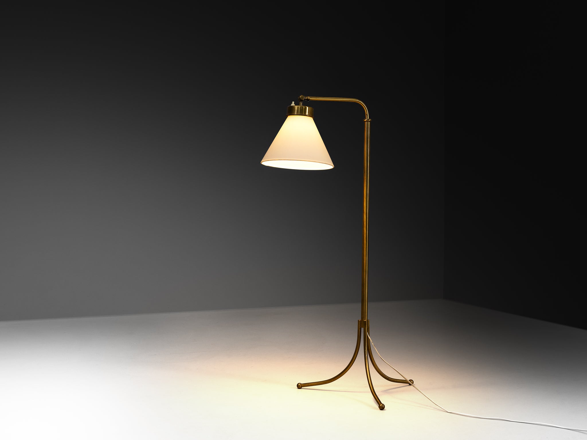 Early Edition Josef Frank for Svenskt Tenn '1842' Floor Lamp in Brass Lighting Morentz