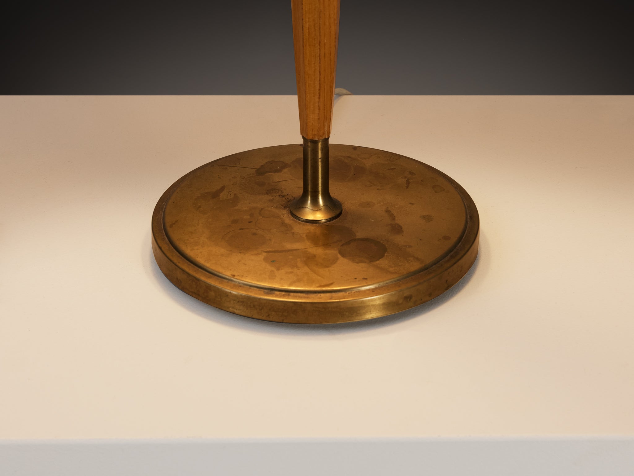 Harald Notini for Arvid Böhlmarks Lampfabrik '15277' Table Lamp in Brass and Elm Lighting Morentz