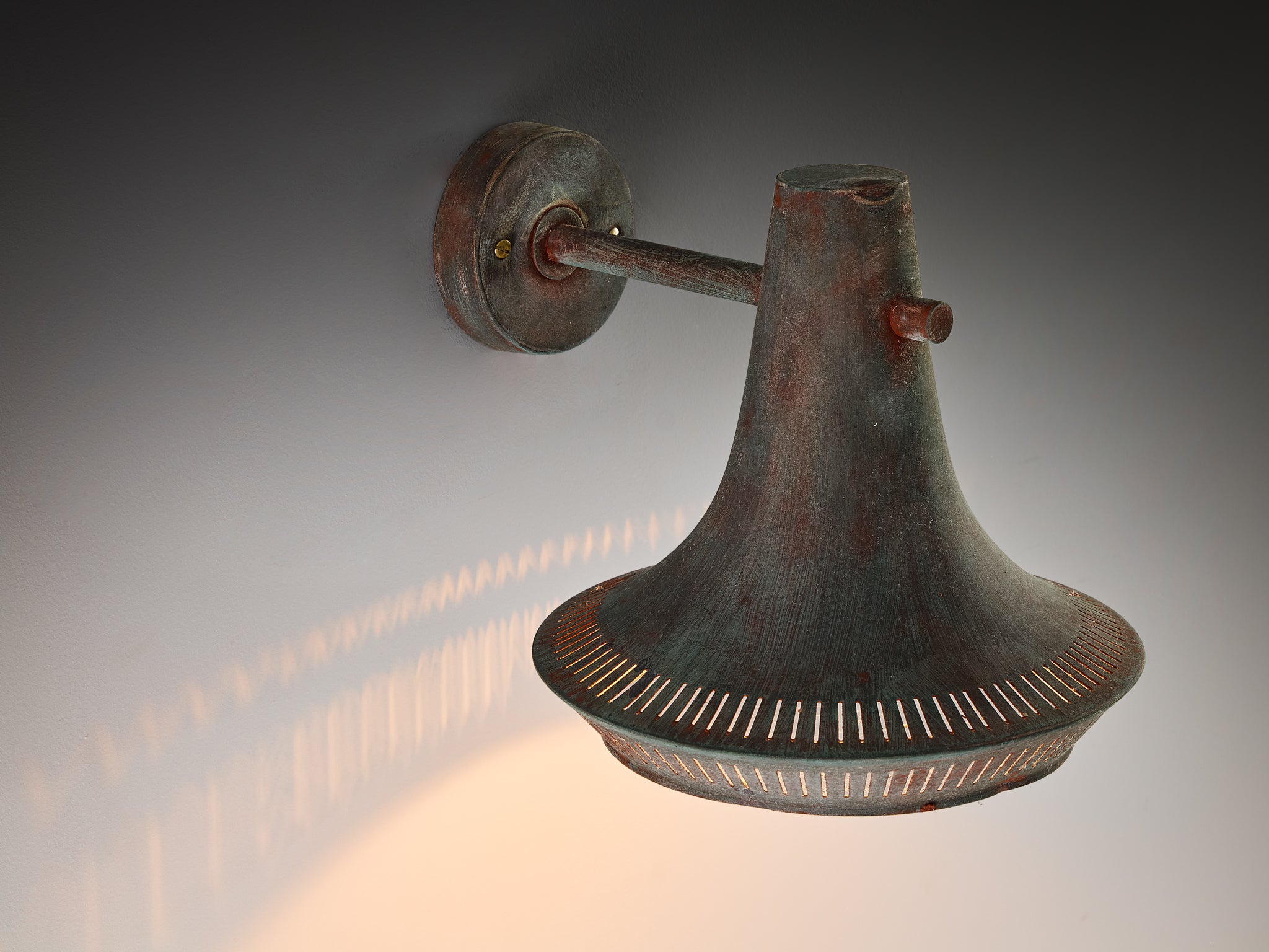 Scandinavian Wall Light in Patinated Copper Lighting Morentz