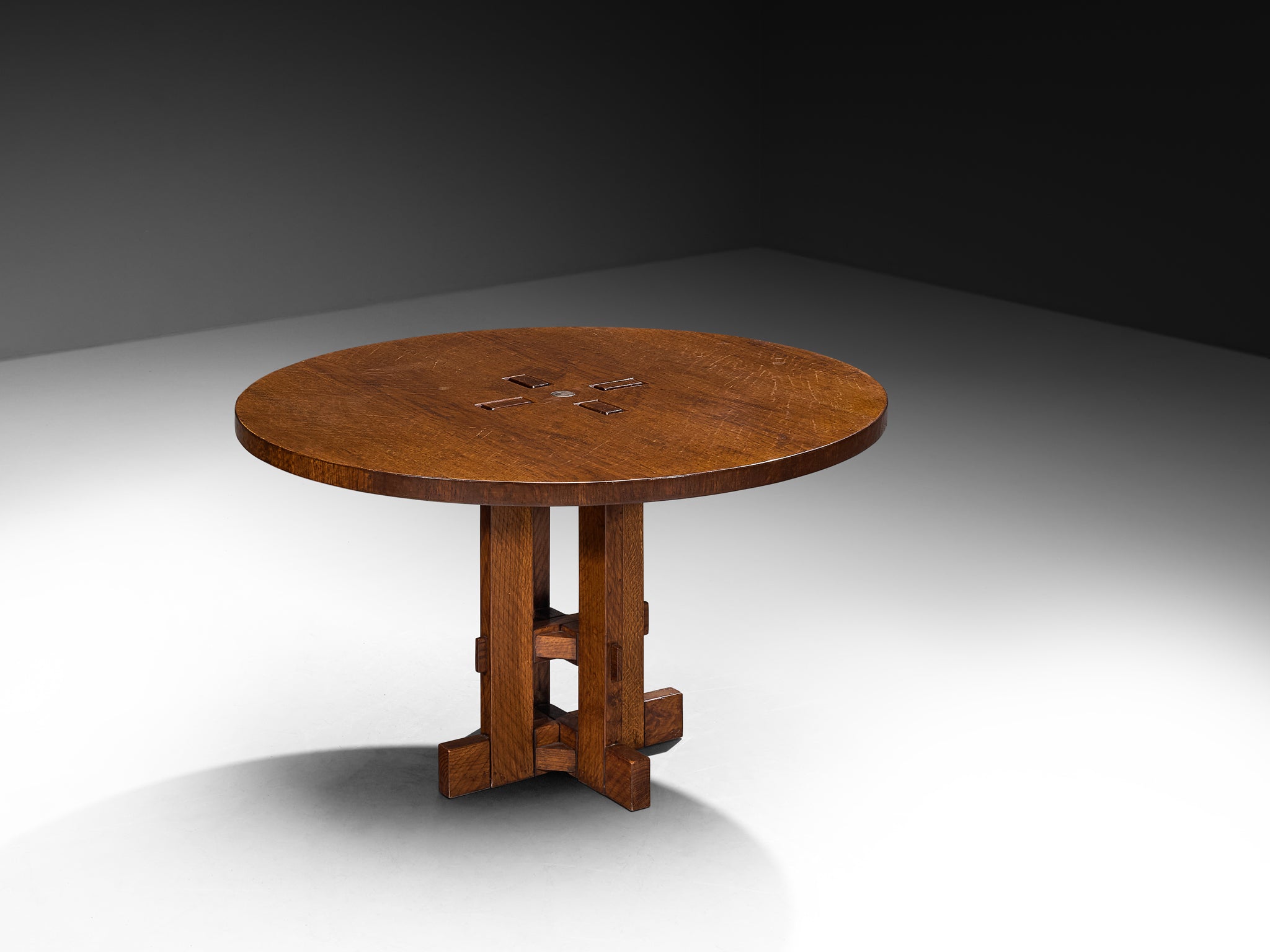 Giuseppe Rivadossi for Officina Rivadossi Round Dining Table in Oak Tables Morentz