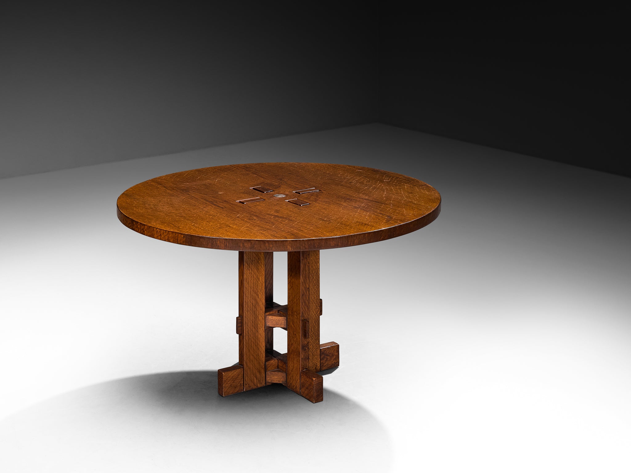 Giuseppe Rivadossi for Officina Rivadossi Round Dining Table in Oak Tables Morentz