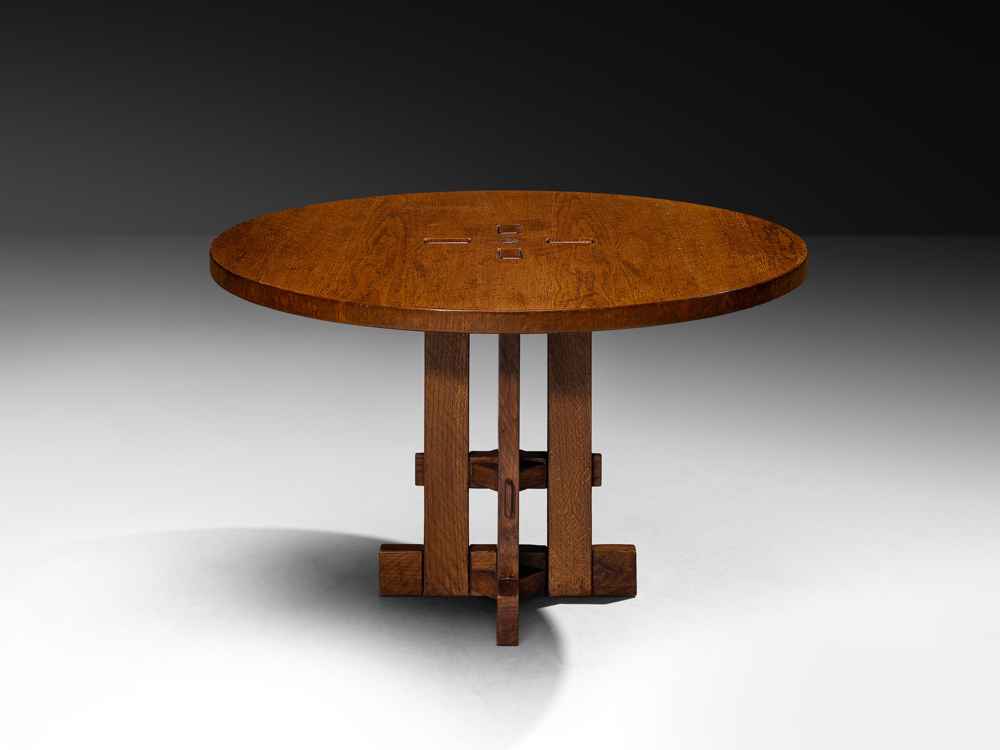 Giuseppe Rivadossi for Officina Rivadossi Round Dining Table in Oak Tables Morentz