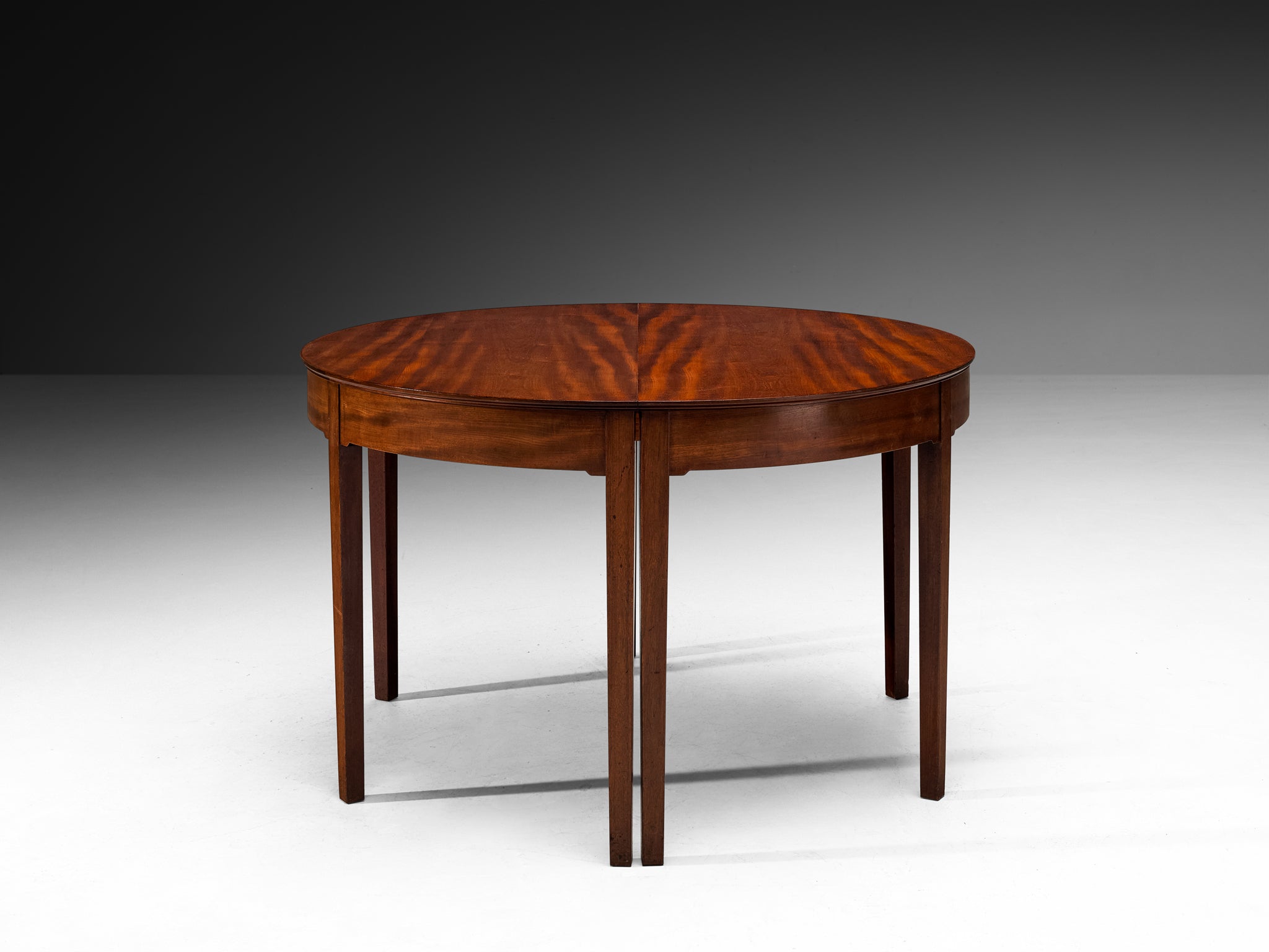 Rare Jens Houmøller Klemmensen for Peder Pedersen Round Dining Table in Mahogany Tables Morentz