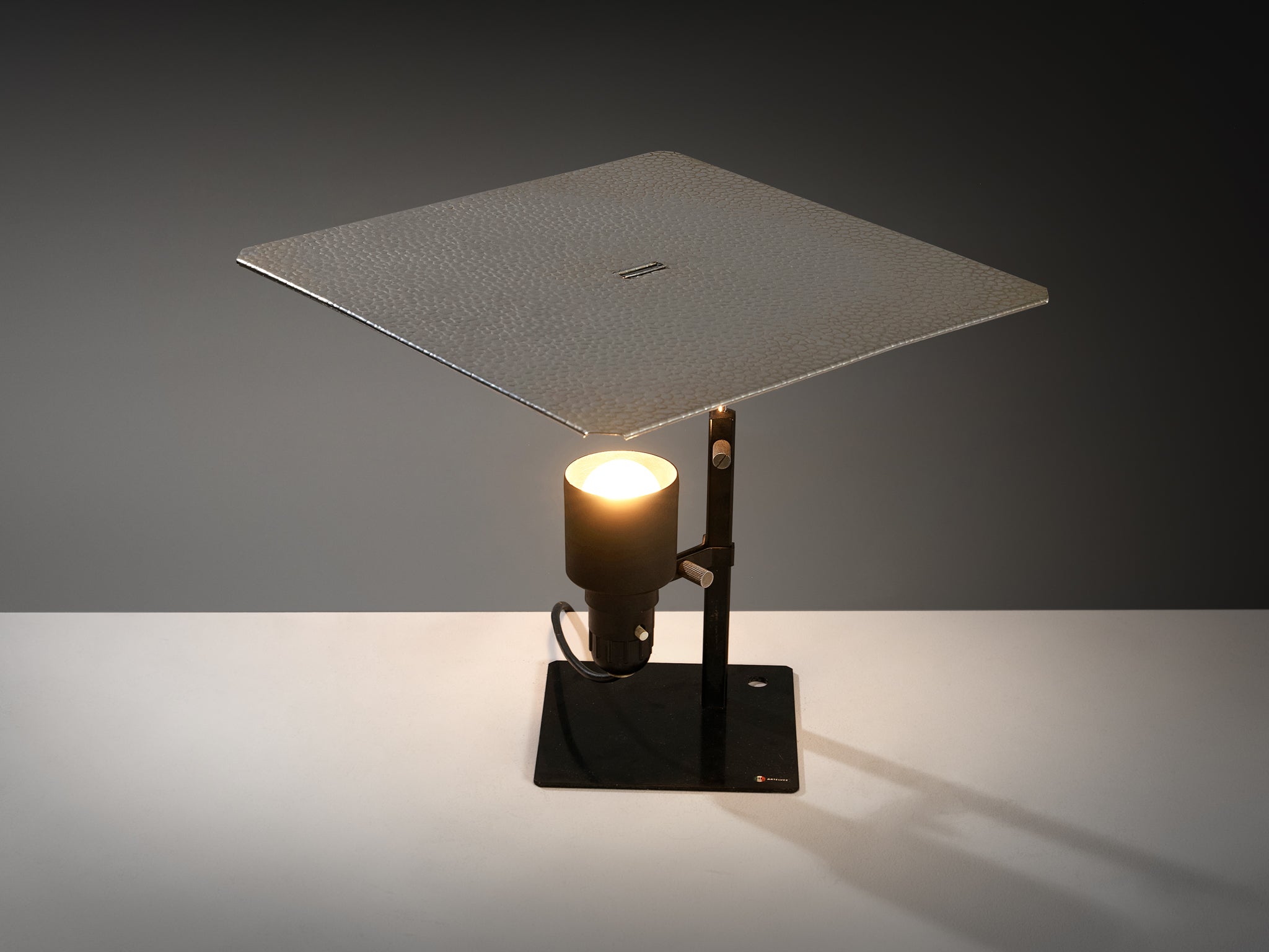 Rare Gino Sarfatti for Arteluce Table Lamp with Reflective Screen Lighting Morentz
