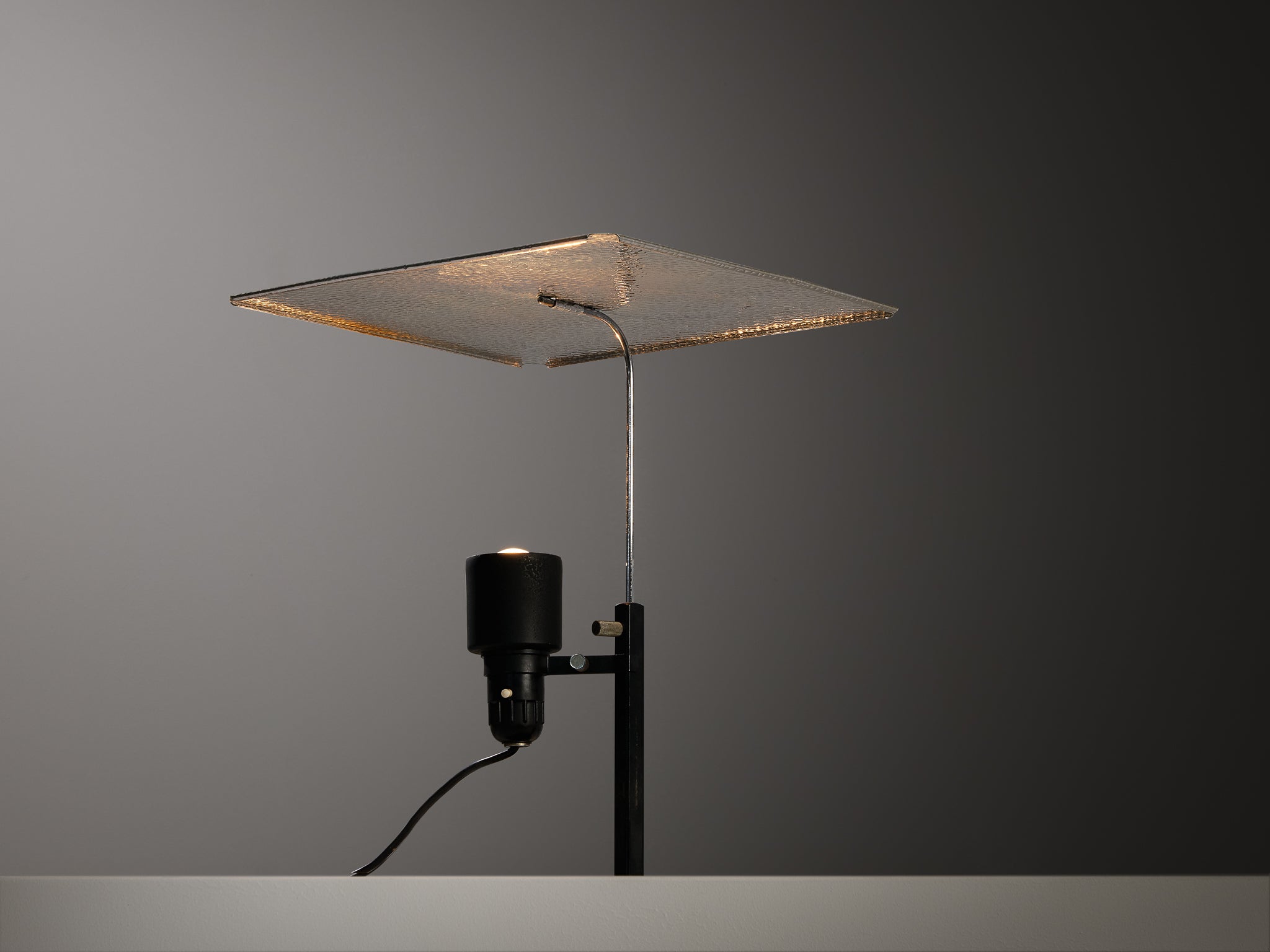 Rare Gino Sarfatti for Arteluce Table Lamp with Reflective Screen Lighting Morentz