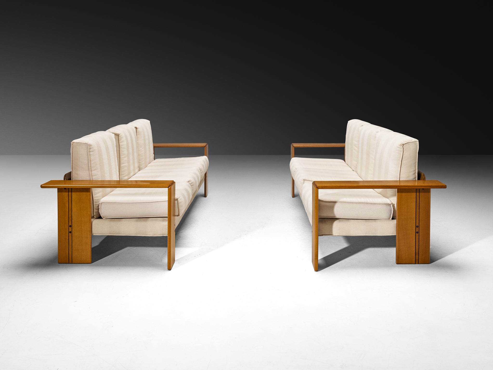 Afra & Tobia Scarpa for Maxalto Pair of 'Artona' Sofas in Walnut Seating Morentz