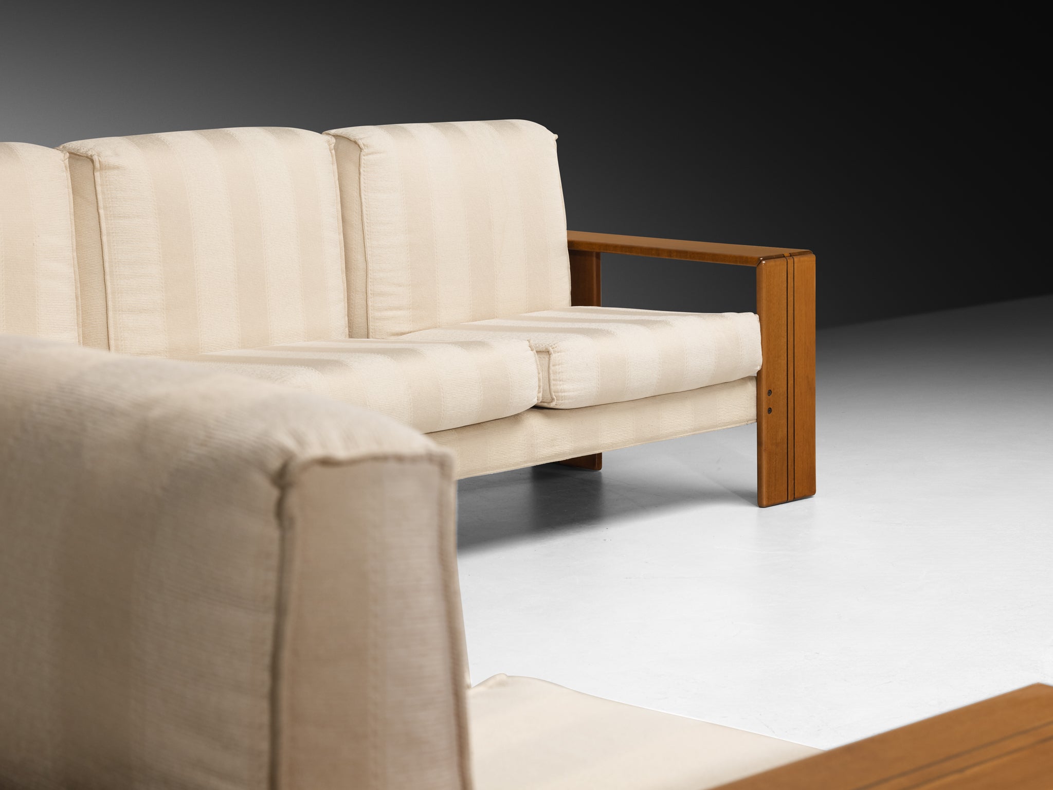 Afra & Tobia Scarpa for Maxalto Pair of 'Artona' Sofas in Walnut Seating Morentz