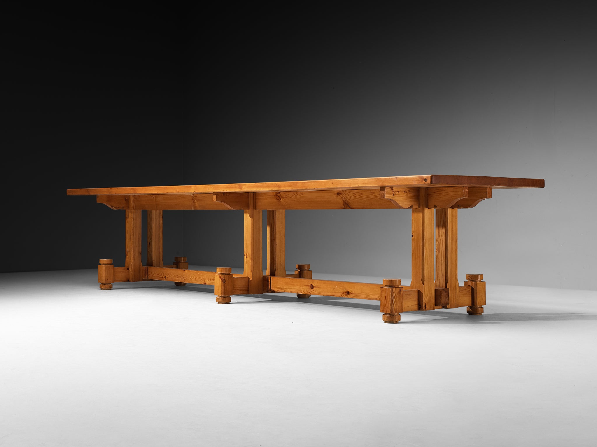 Grand Monumental Modernist Dining Table in Pine 1970s 400cm/157in Tables Morentz