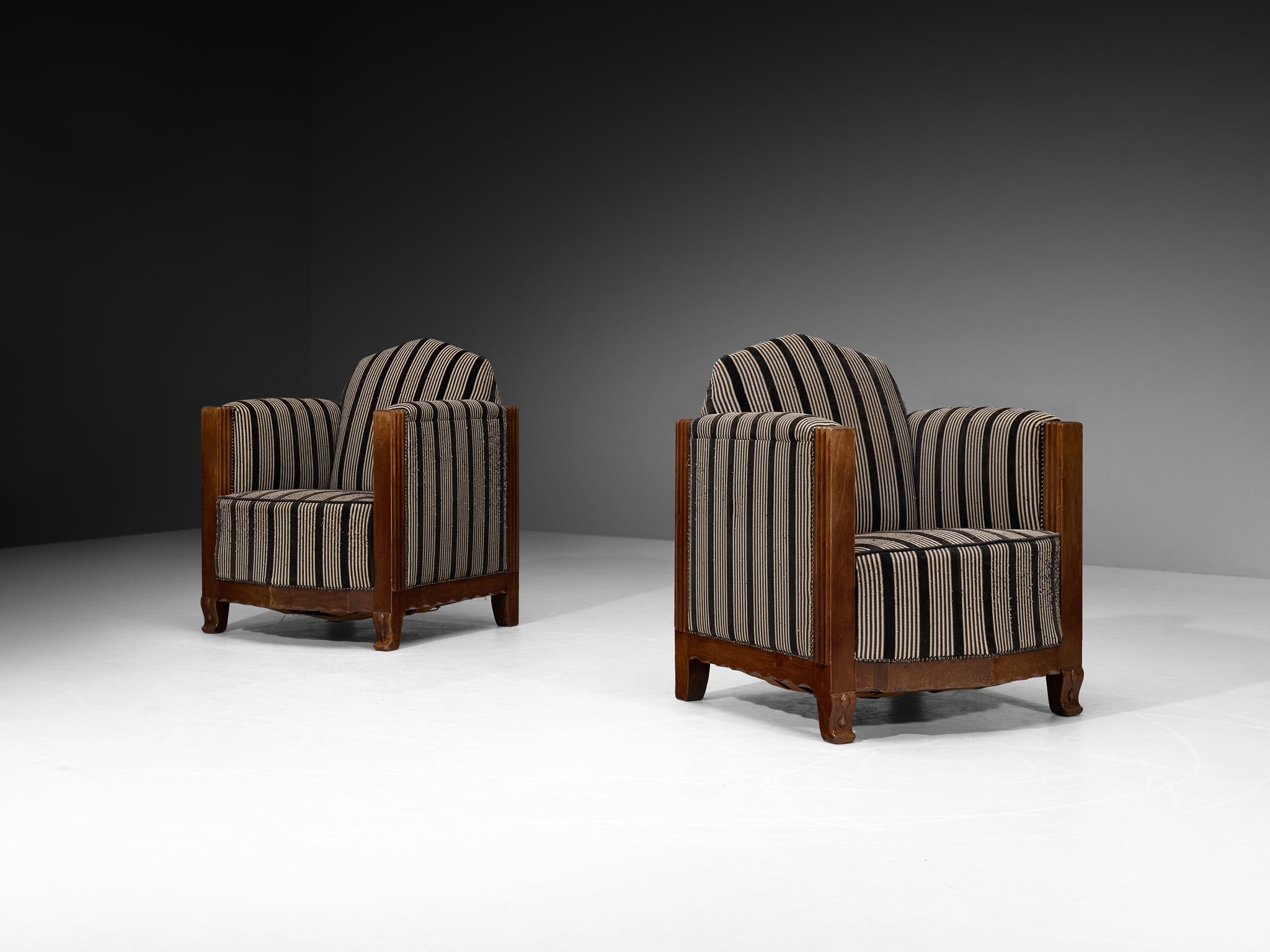 Pair of Dutch Art Deco Amsterdamse School Lounge Chairs in Walnut Seating Morentz