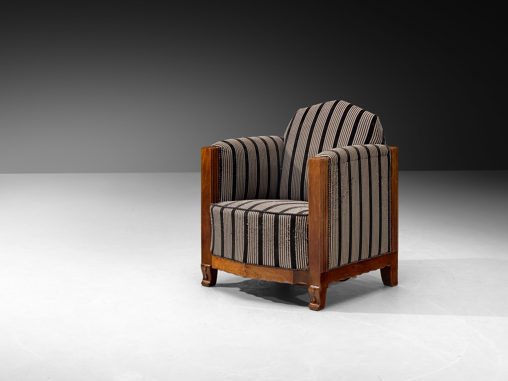 Pair of Dutch Art Deco Amsterdamse School Lounge Chairs in Walnut Seating Morentz