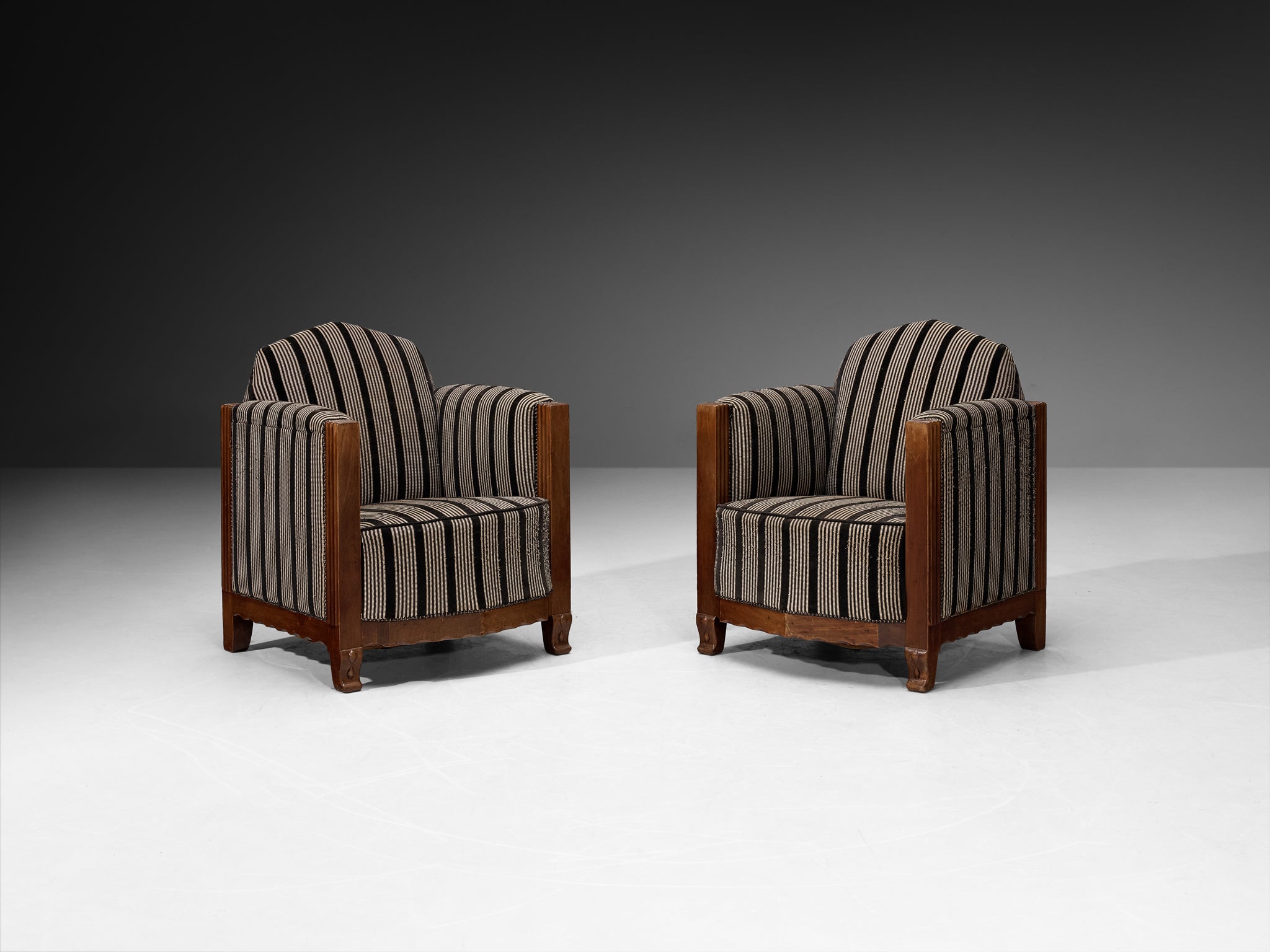 Pair of Dutch Art Deco Amsterdamse School Lounge Chairs in Walnut Seating Morentz