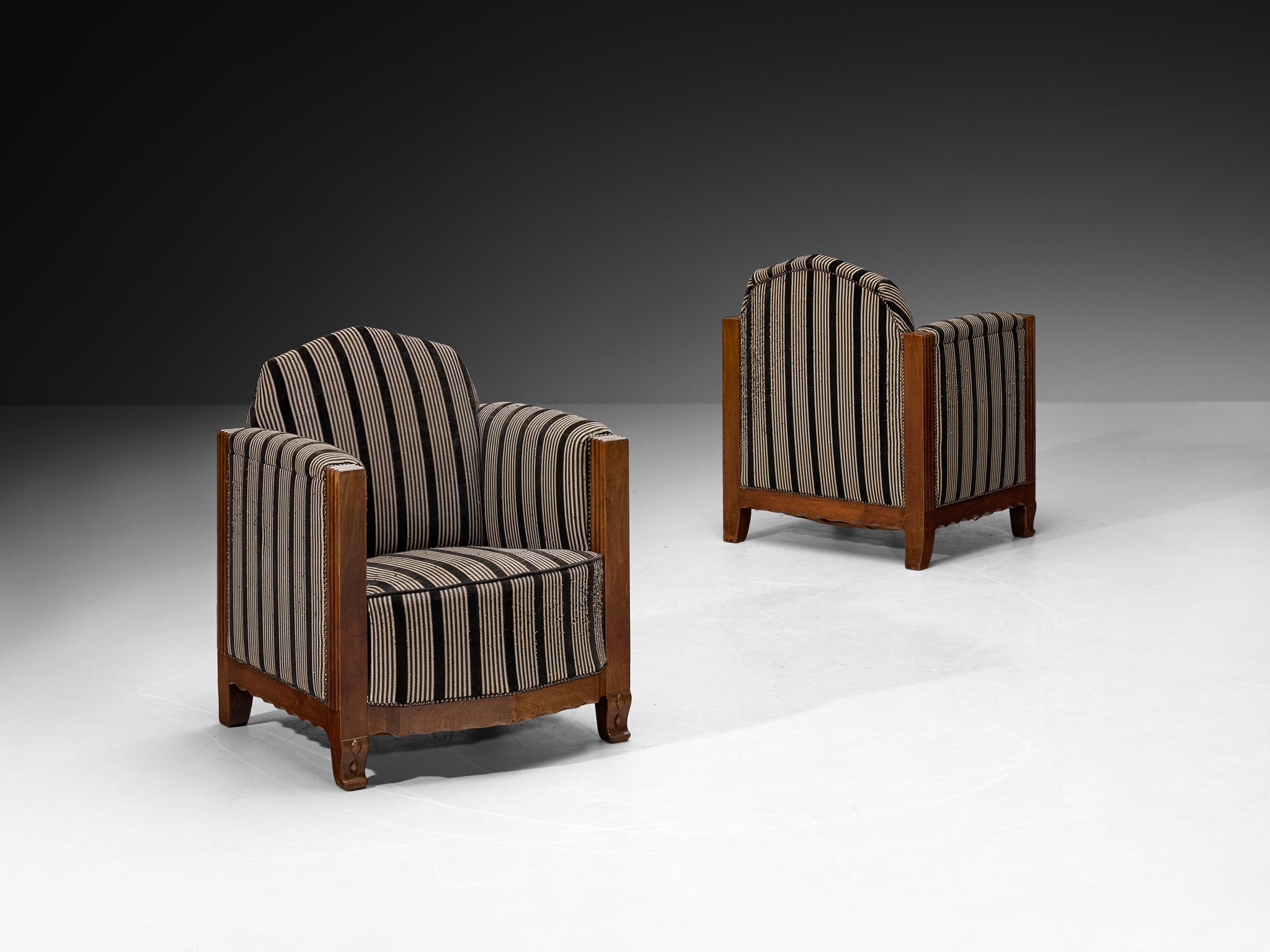 Pair of Dutch Art Deco Amsterdamse School Lounge Chairs in Walnut Seating Morentz