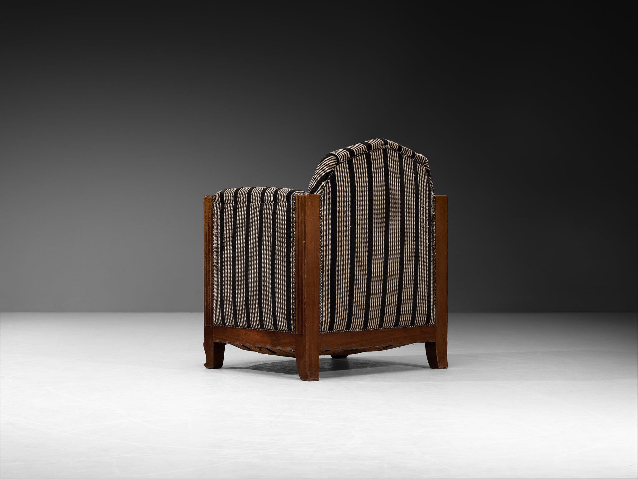 Pair of Dutch Art Deco Amsterdamse School Lounge Chairs in Walnut Seating Morentz