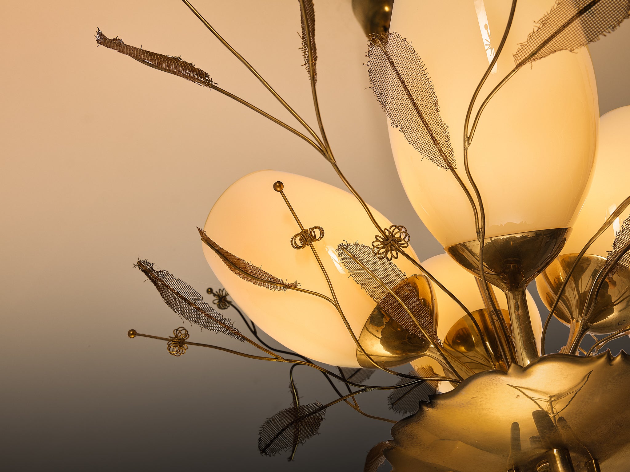 Paavo Tynell for Taito Oy 'Concerto' Chandelier in Brass and Beige Glass Lighting Morentz