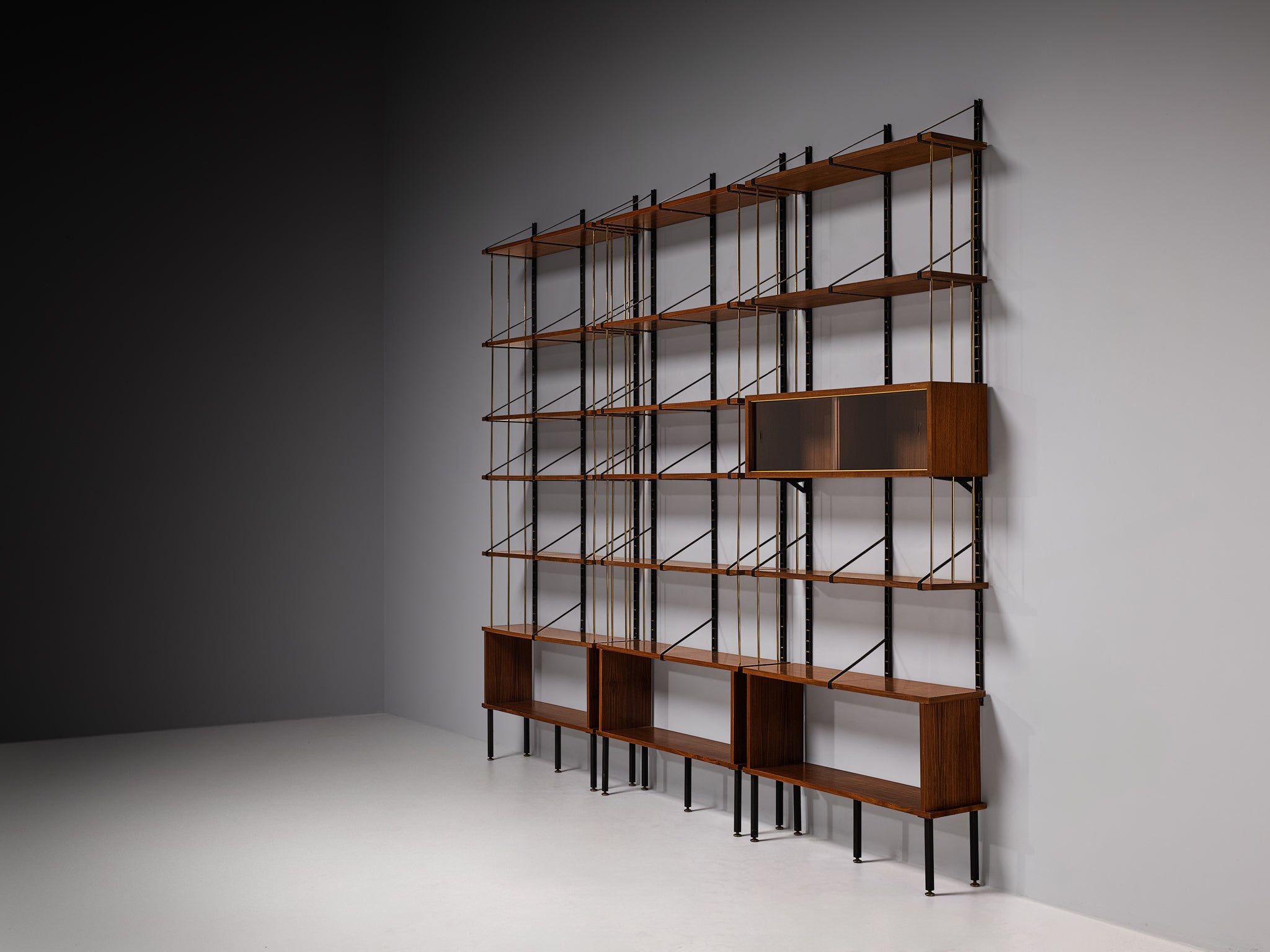 Large Italian Modular Wall Unit in Walnut, Brass and Steel 1960s Width 311cm/122in