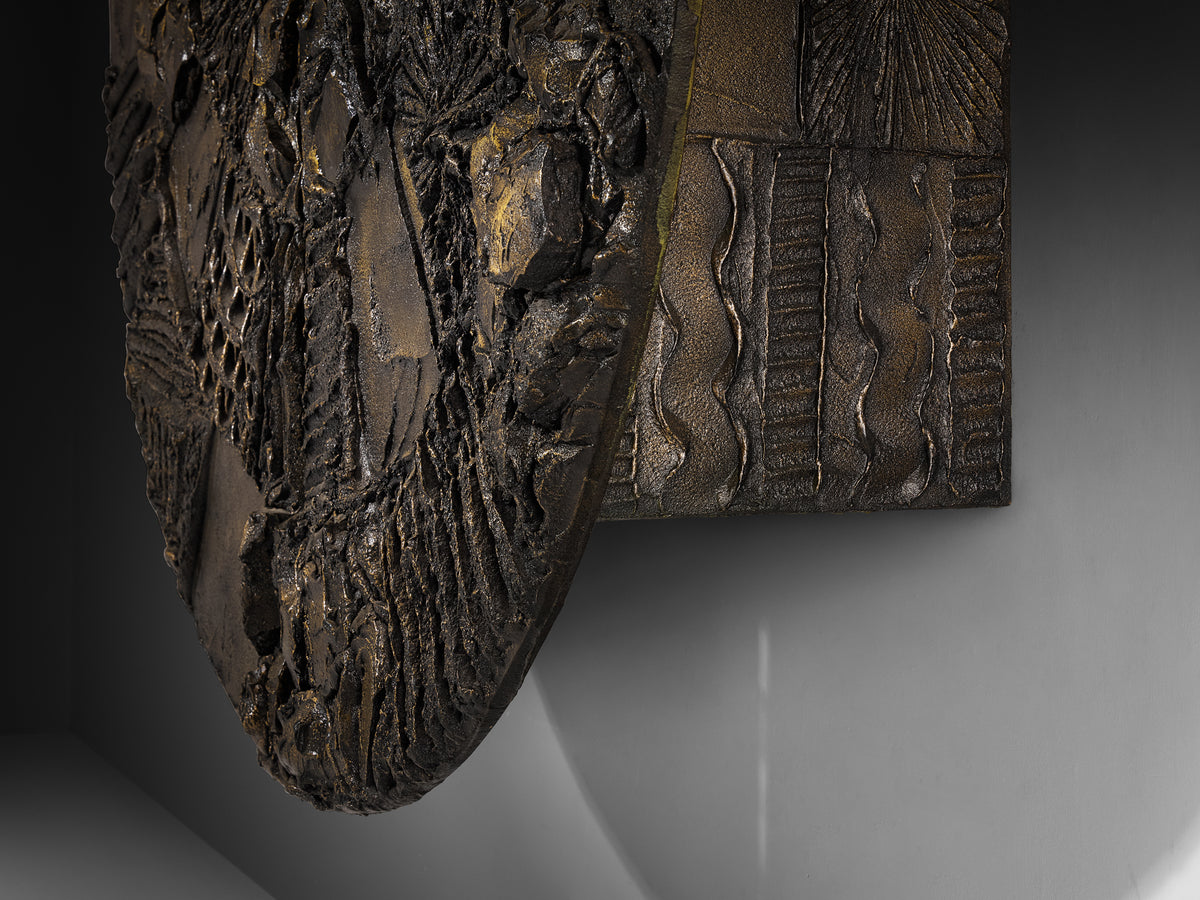 Paul Evans for Directional Large-Scaled Wall-Mounted 'PE 122' Bar Cabinet in Sculpted Bronze Case pieces and storage cabinets Morentz