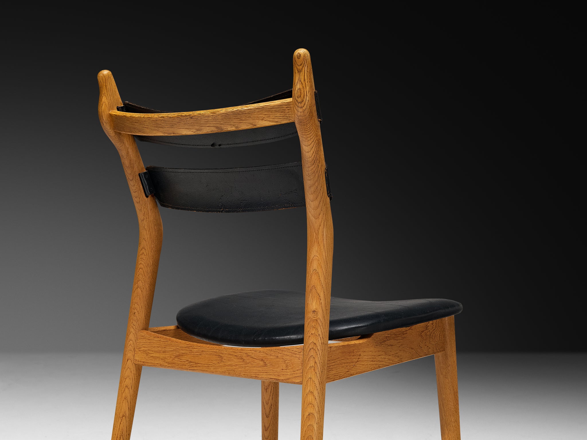 Helge Sibast for Sibast Rare Set of Fourteen Dining Chairs in Oak and Leather Seating Morentz