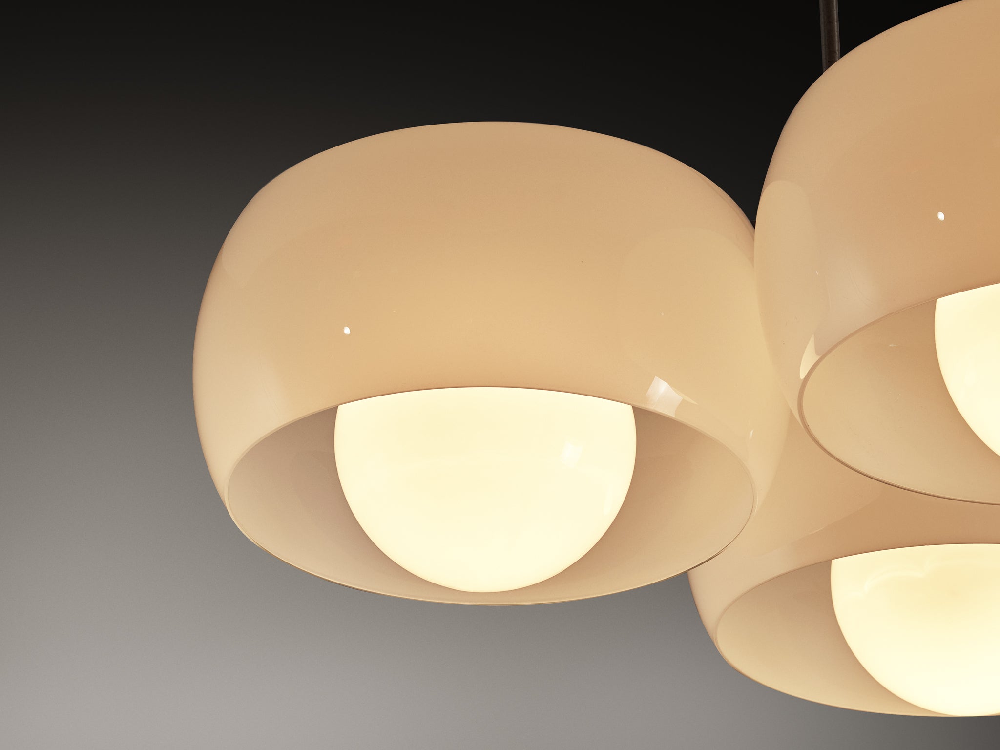 Vico Magistretti for Artemide 'Triclinio' Chandelier in Opaline Glass