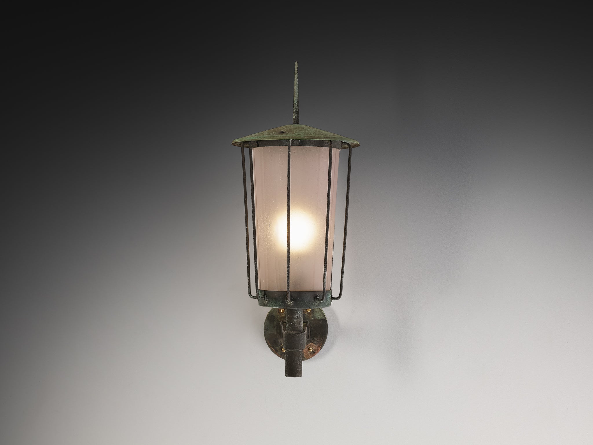 Hans Bergström for Ateljé Lyktan 'Knight' Wall Light in Copper and Blown Glass Lighting Morentz