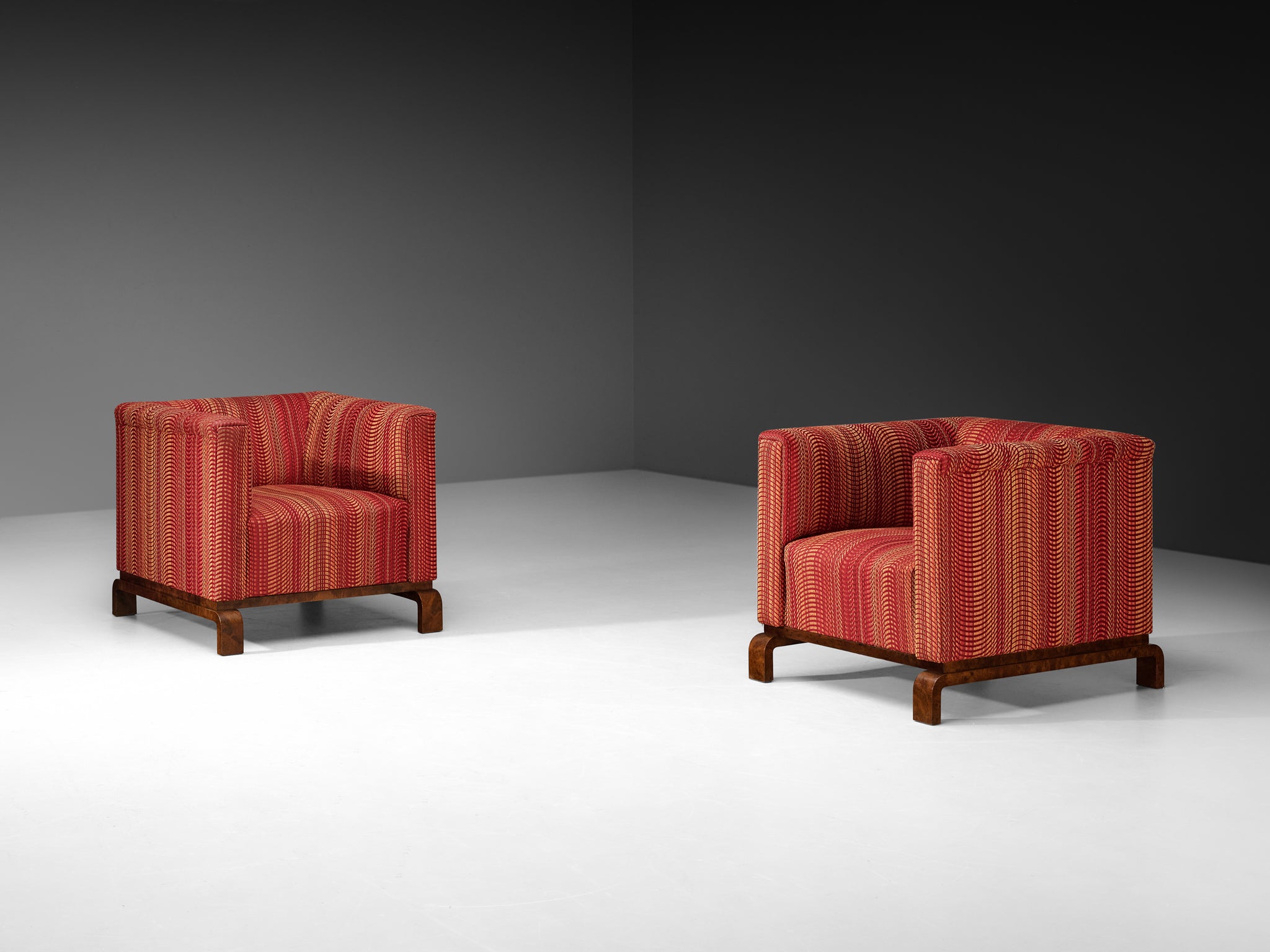 Pair of Italian 1930s Art Deco Lounge Chairs with Arched Feet in Walnut Burl Seating Morentz
