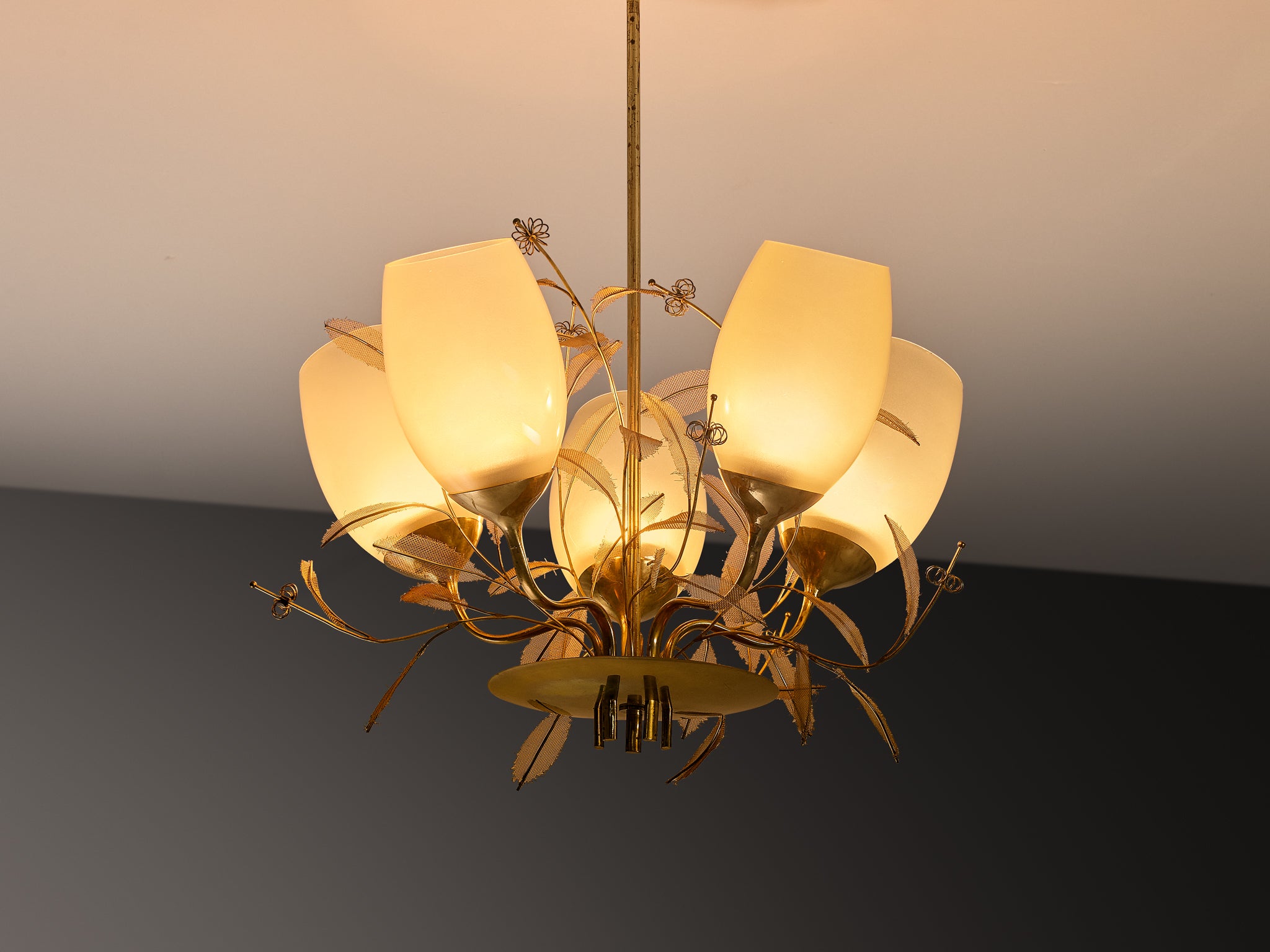 Paavo Tynell for Taito Oy 'Concerto' Chandelier in Brass and Beige Glass Lighting Morentz