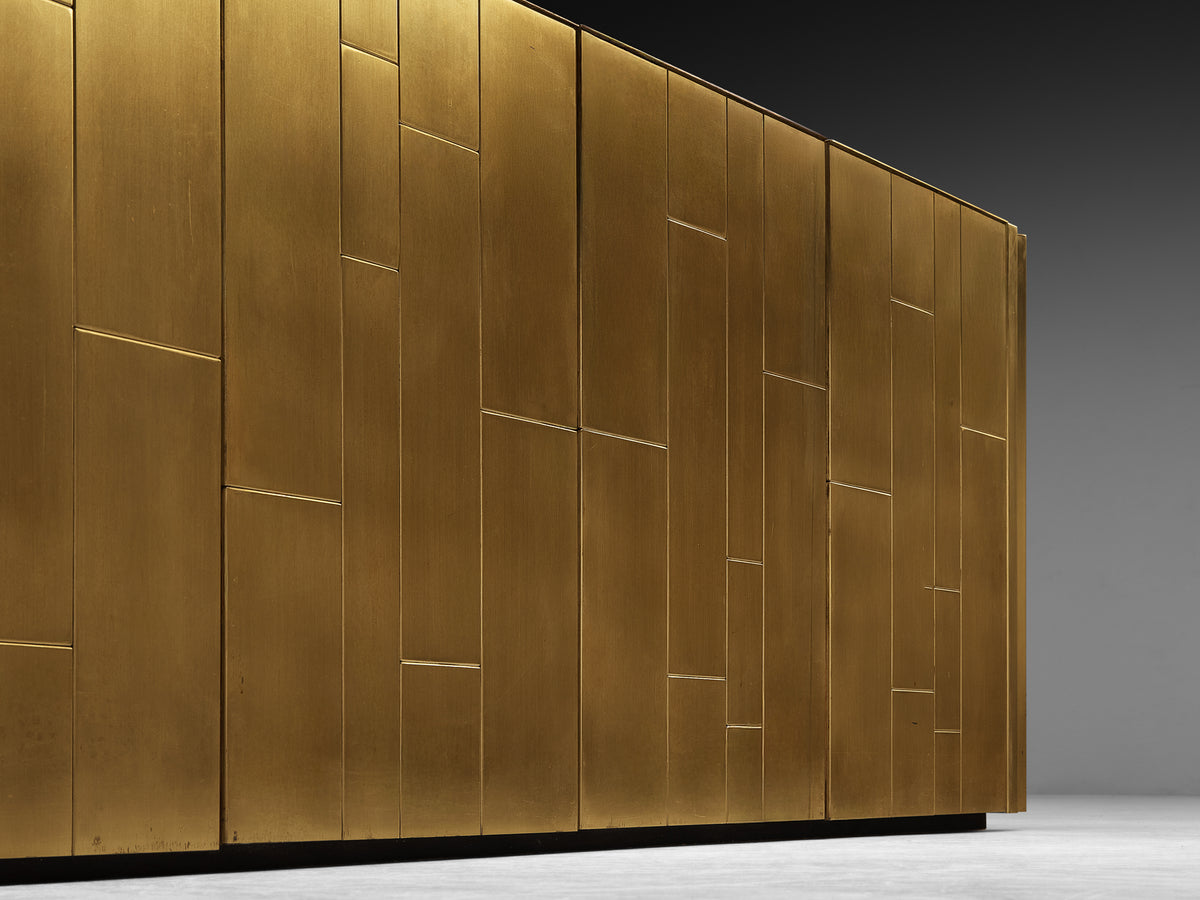 Luciano Frigerio 'Louis' Sidebooard in Satin Brass and Walnut Burl Case pieces and storage cabinets Morentz