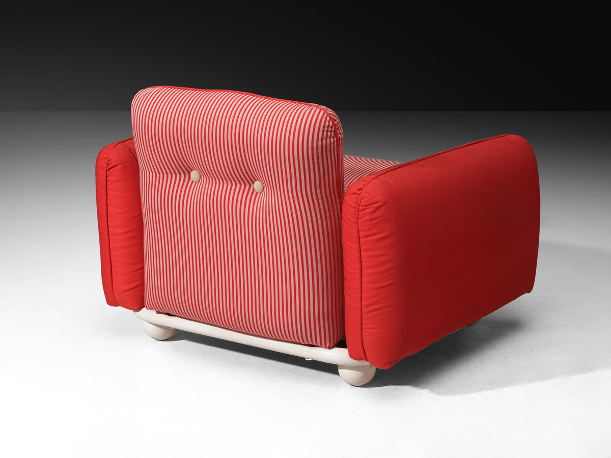 Postmodern Pair of Lounge Chairs in Red Striped and Red Fabric Seating Morentz