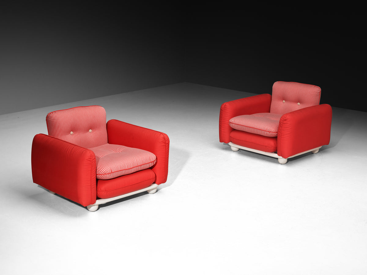 Postmodern Pair of Lounge Chairs in Red Striped and Red Fabric Seating Morentz
